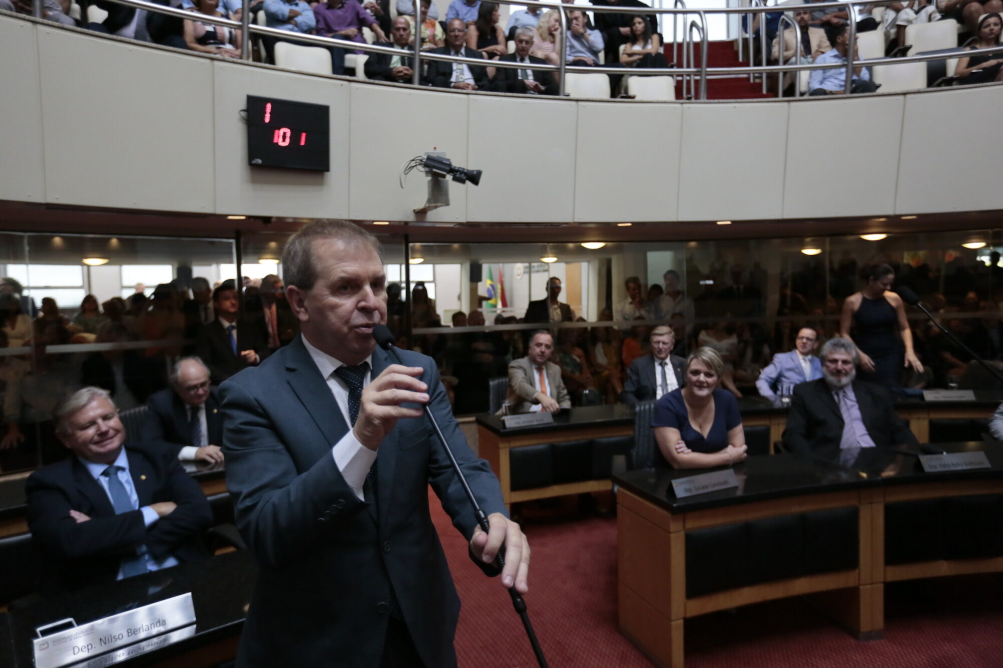 Mauricio Eskudlark toma posse como deputado estadual
