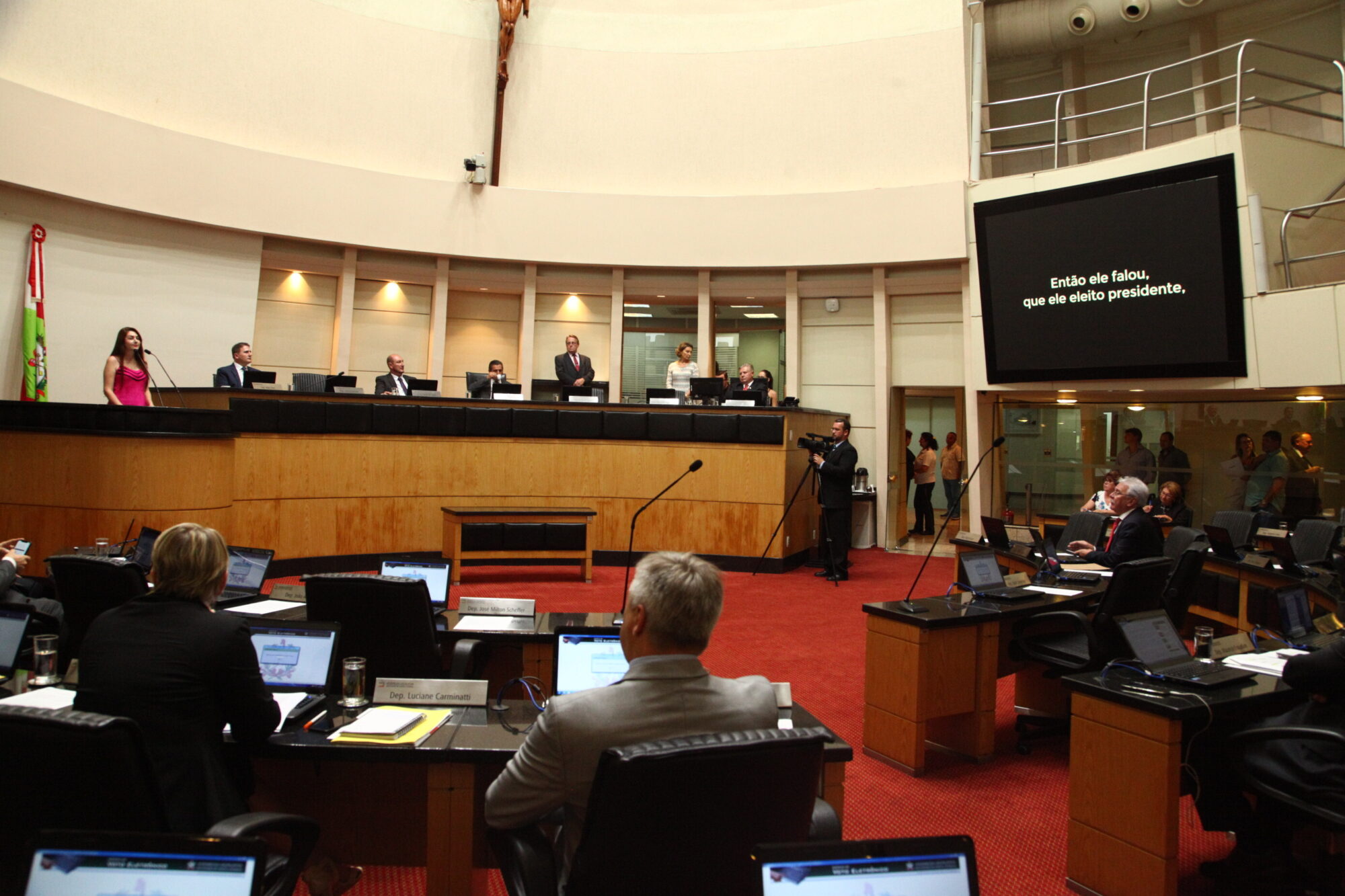Deputados sobem o tom e secretário virá à Alesc explicar aumentos de ICMS