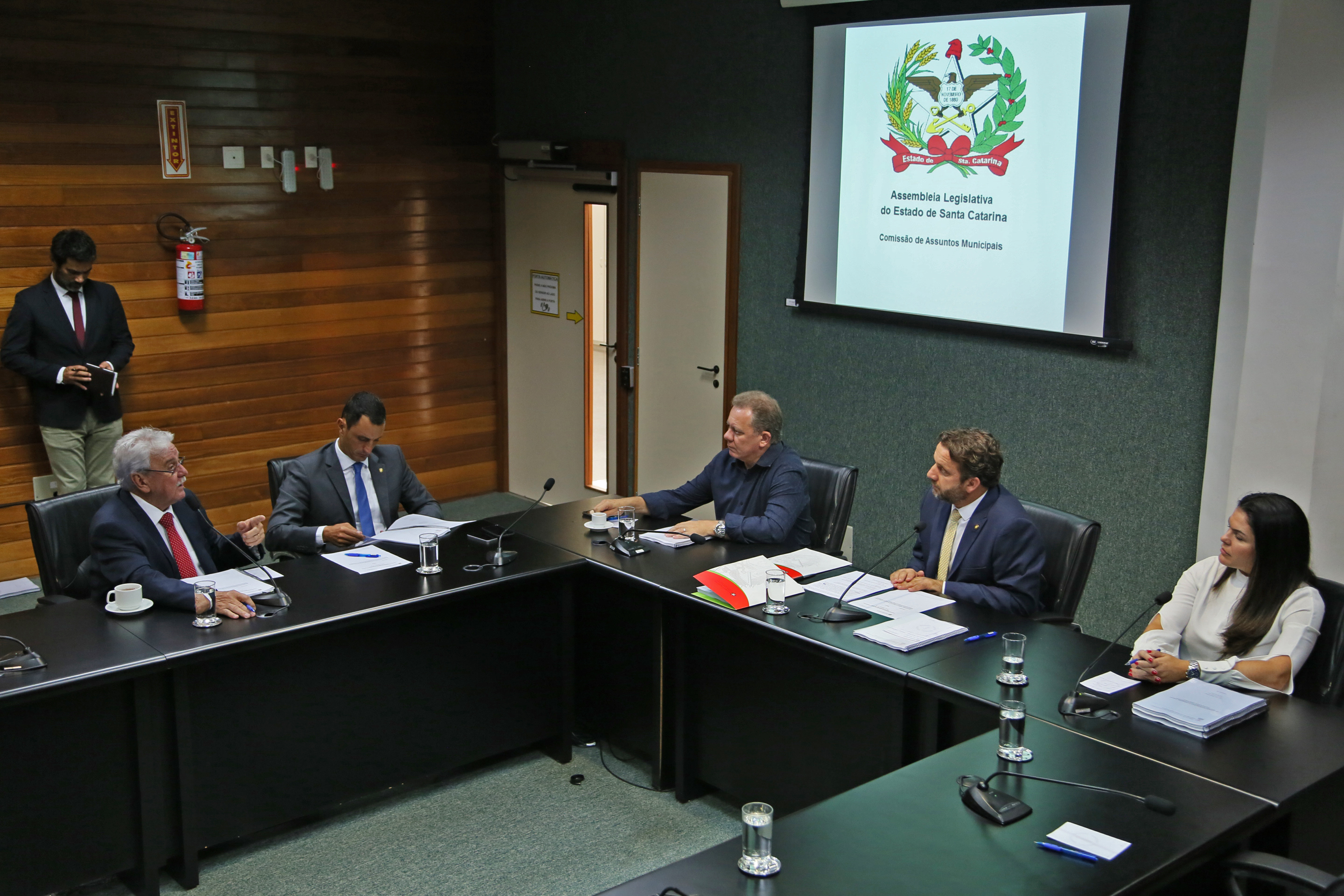 Comissão de Assuntos Municipais.