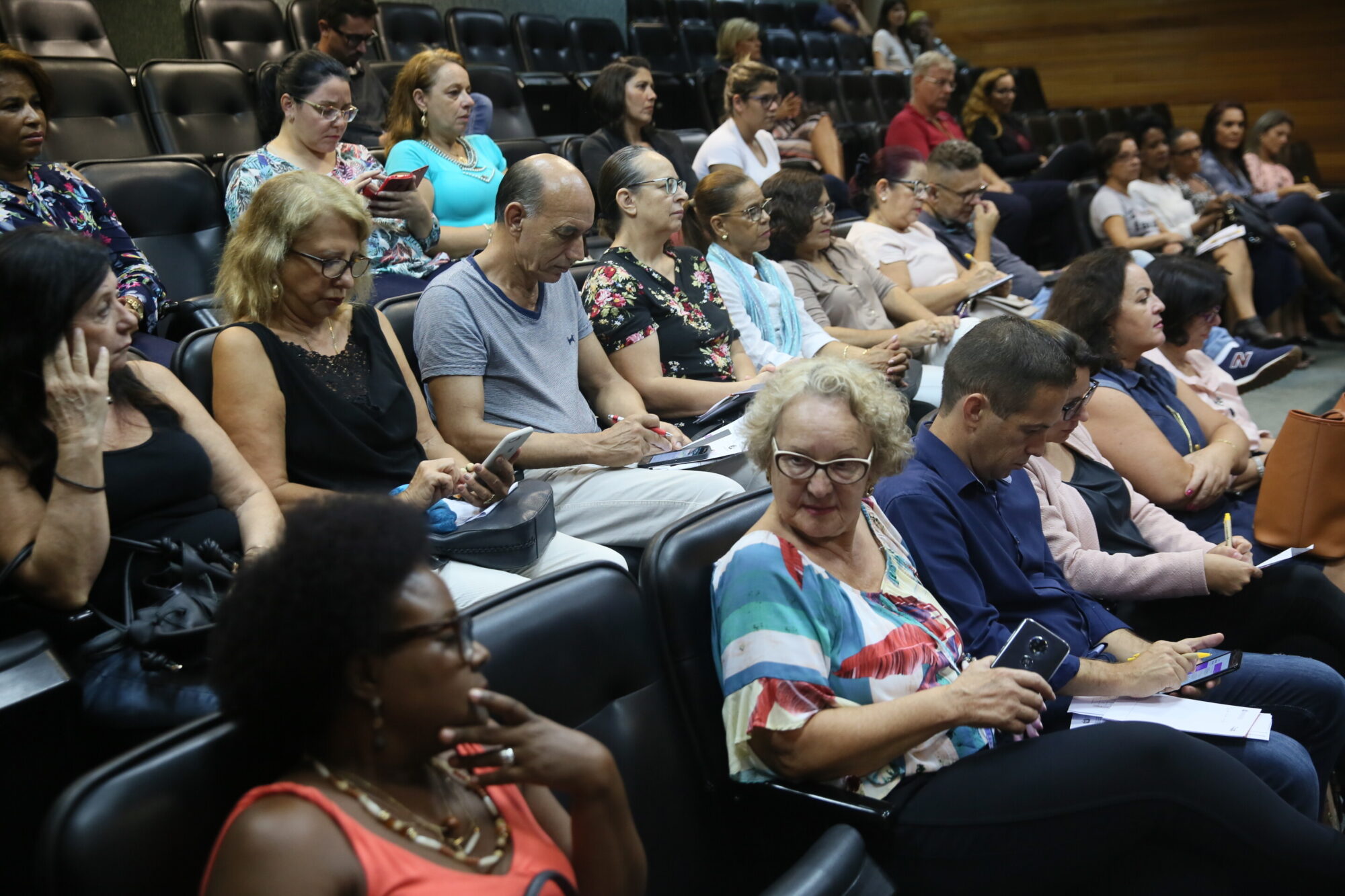 Público acompanhou os debates realizados.