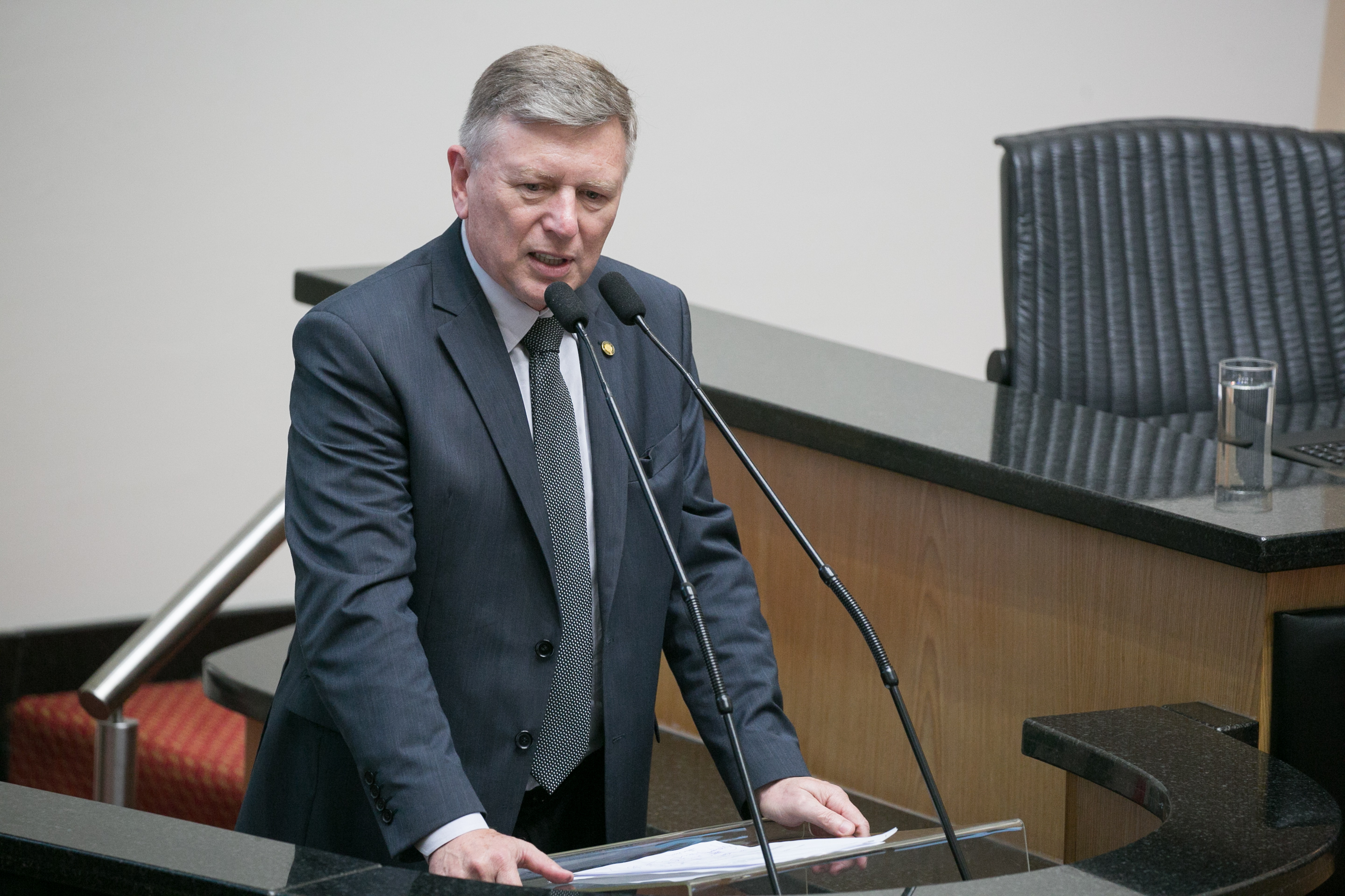 Deputado Milton Hobus (PSD)