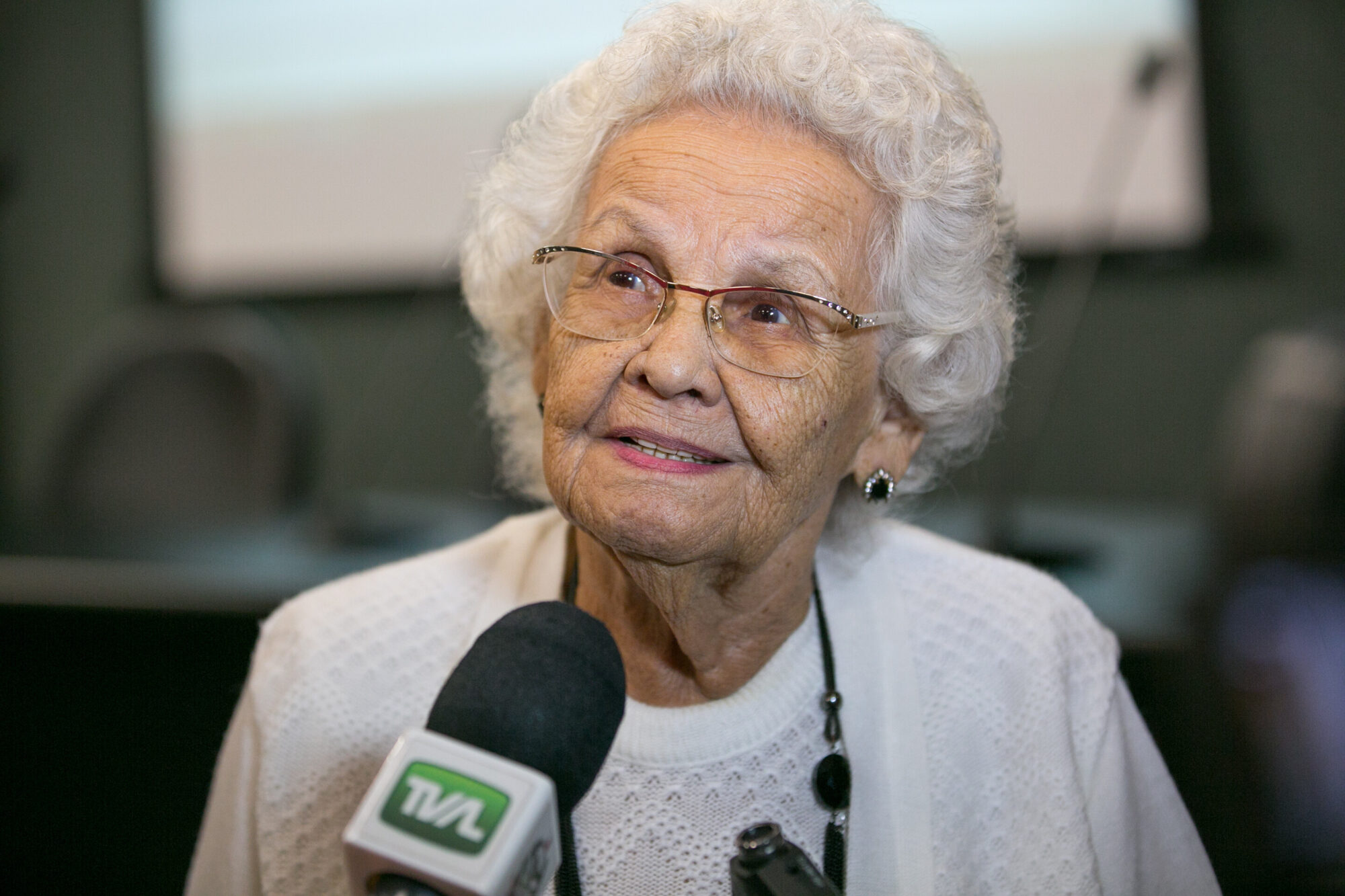 Osmarina Souza, cronista e poetisa.
