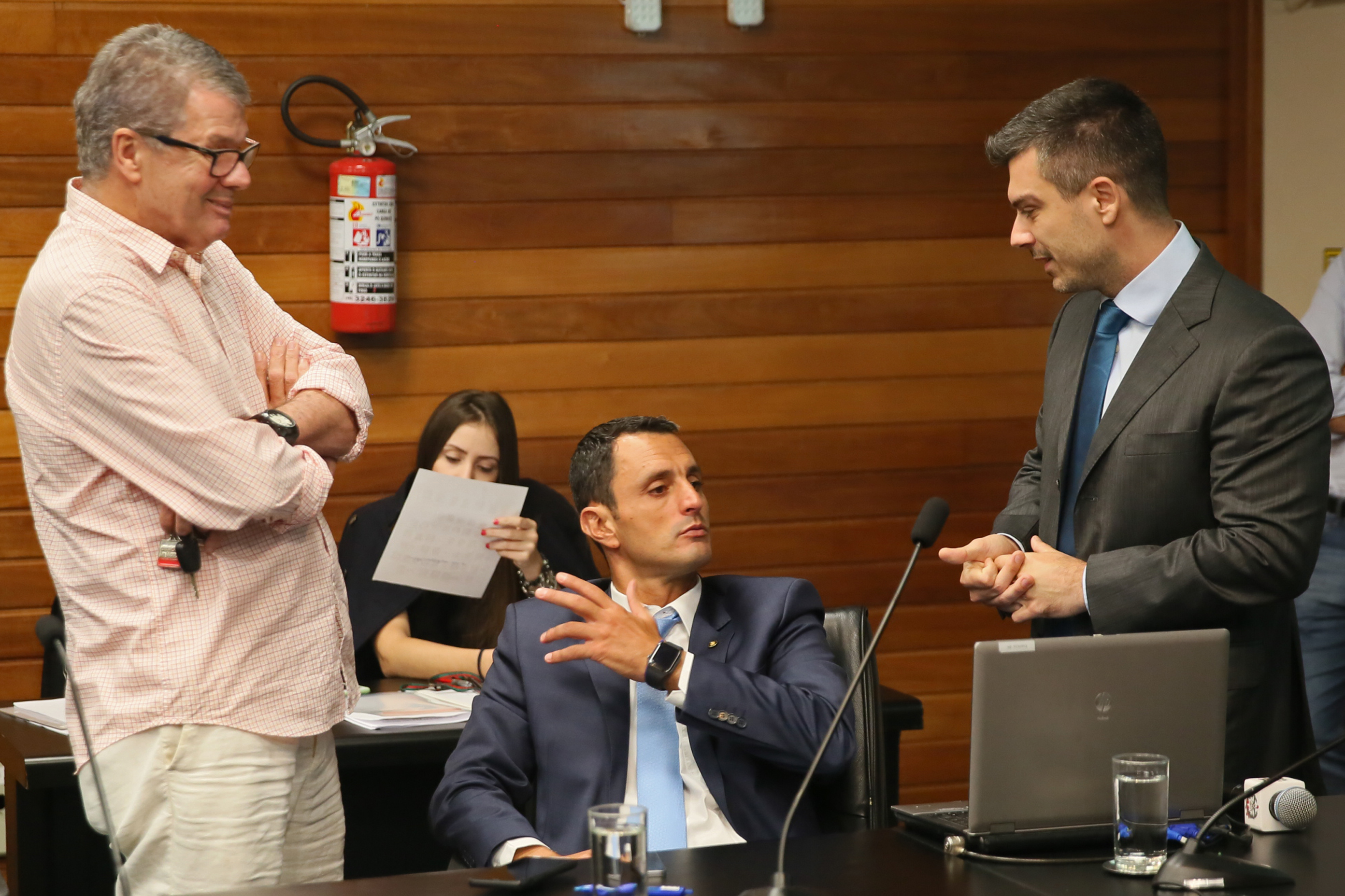 Reunião define acesso ao histórico dos contratos de restauração da Ponte.