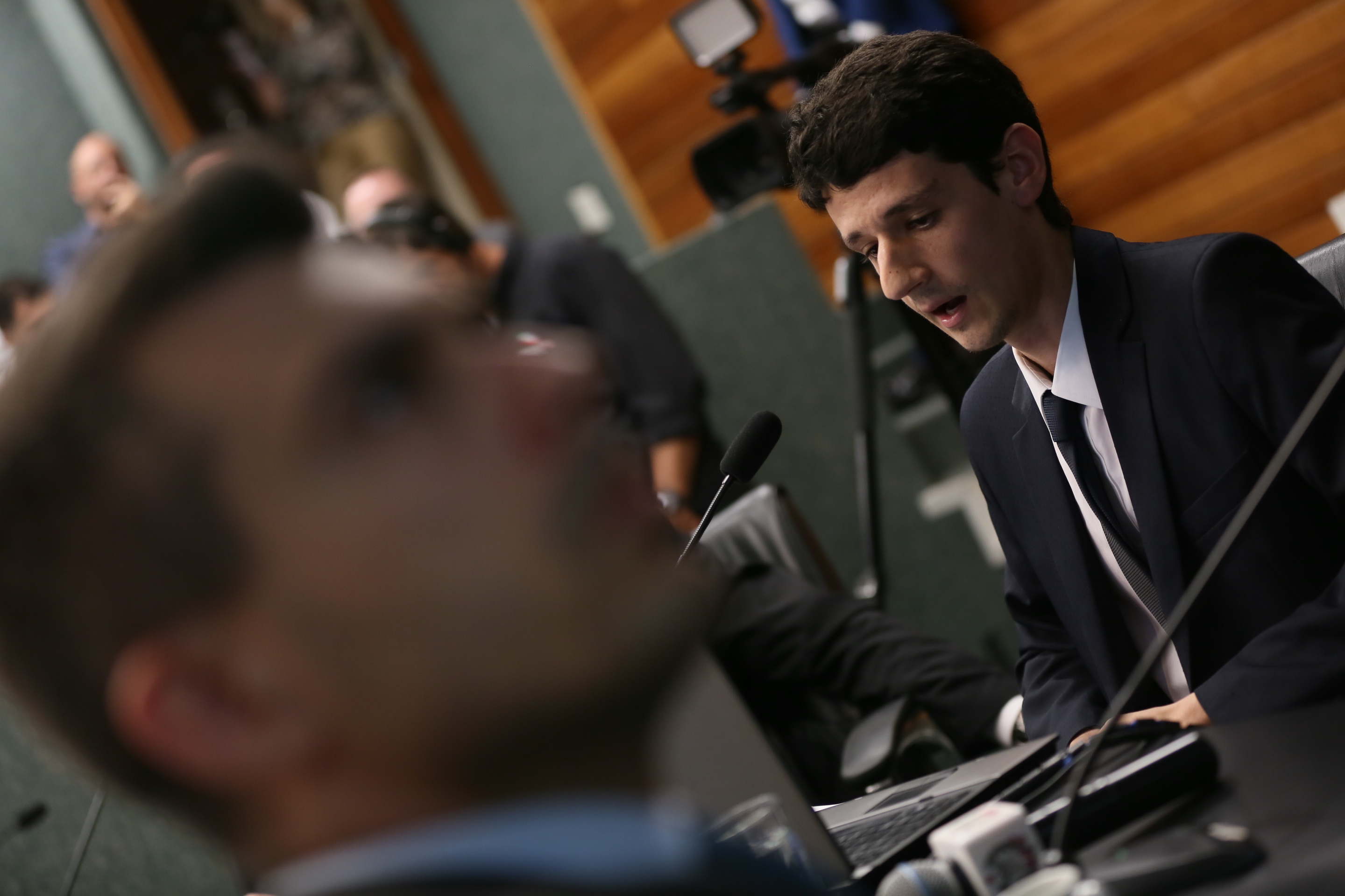 Reunião define acesso ao histórico dos contratos de restauração da Ponte.