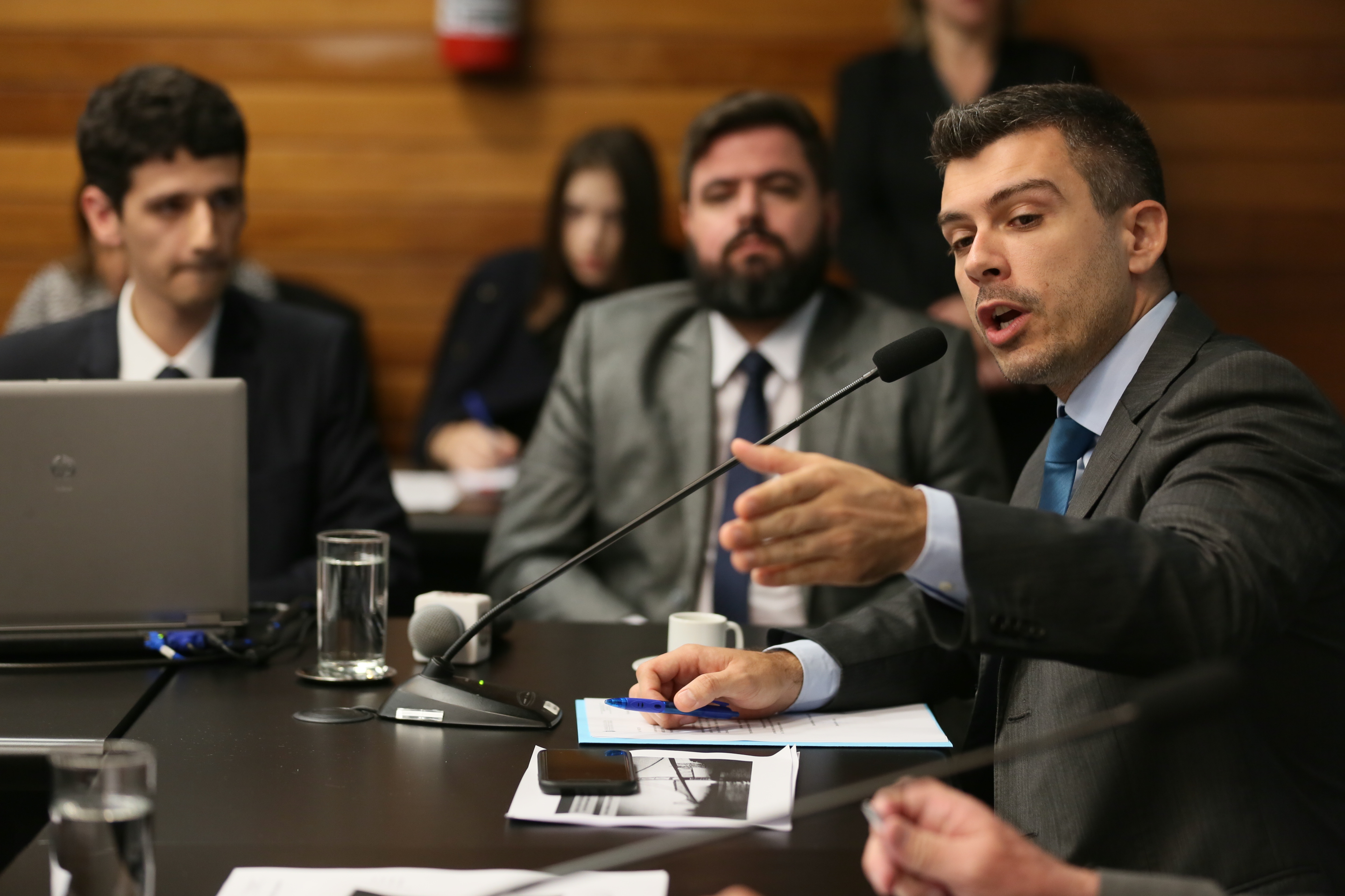 Reunião define acesso ao histórico dos contratos de restauração da Ponte.