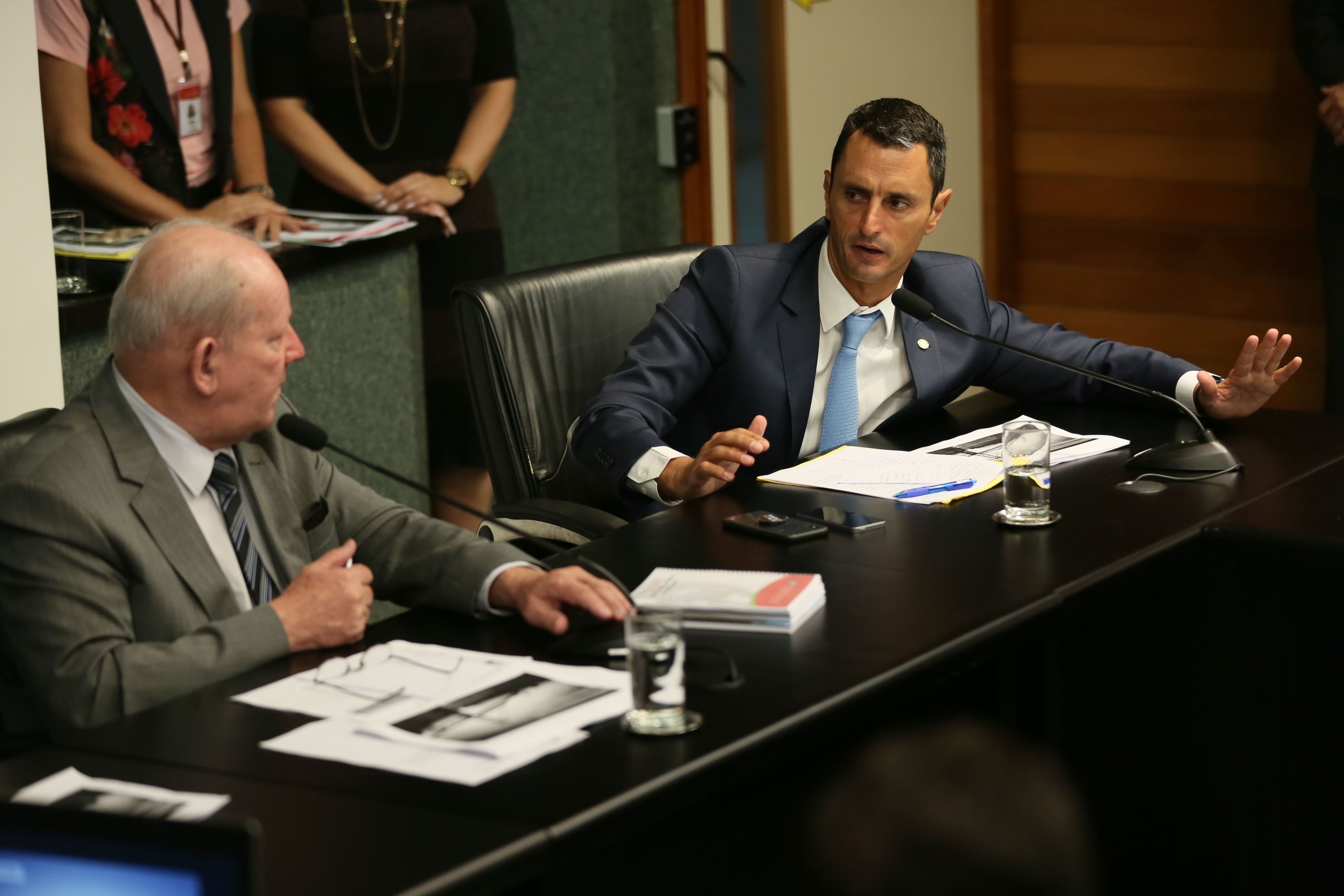 Reunião define acesso ao histórico dos contratos de restauração da Ponte.