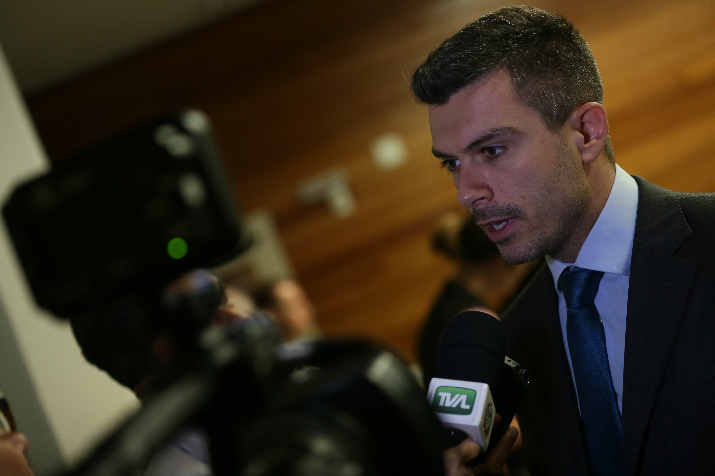 Reunião define acesso ao histórico dos contratos de restauração da Ponte.