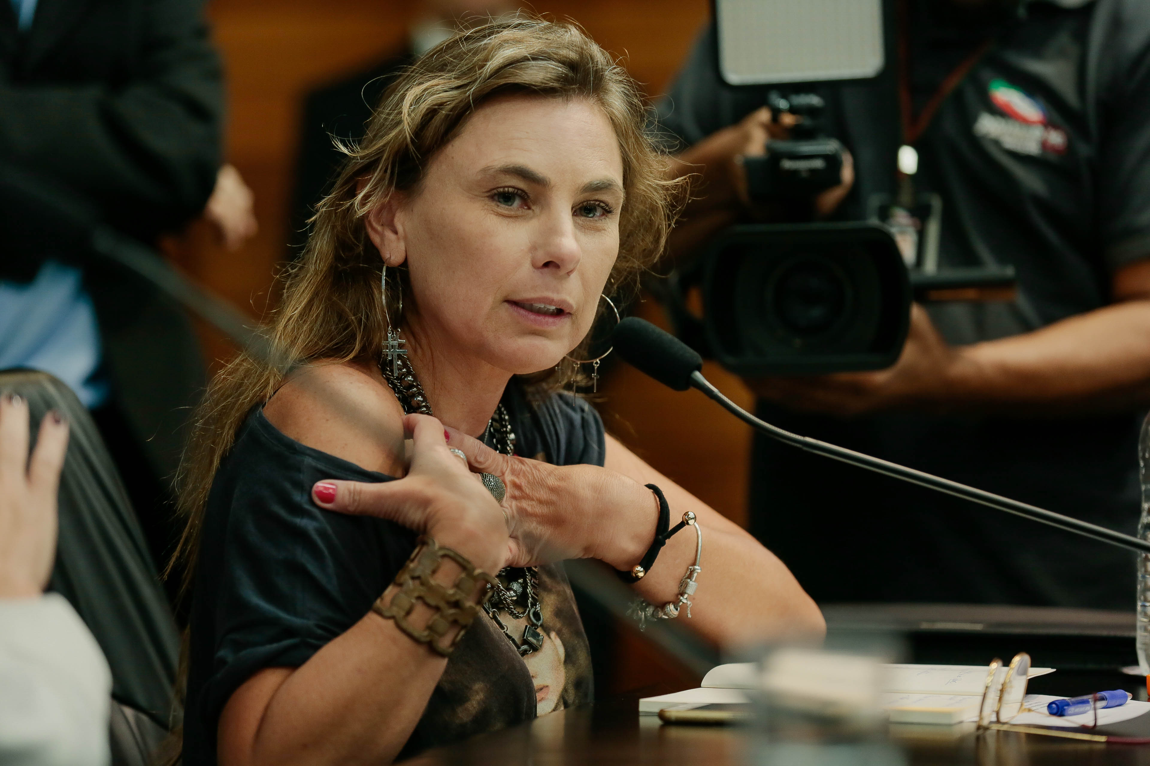 Deputada Paulinha (PDT)