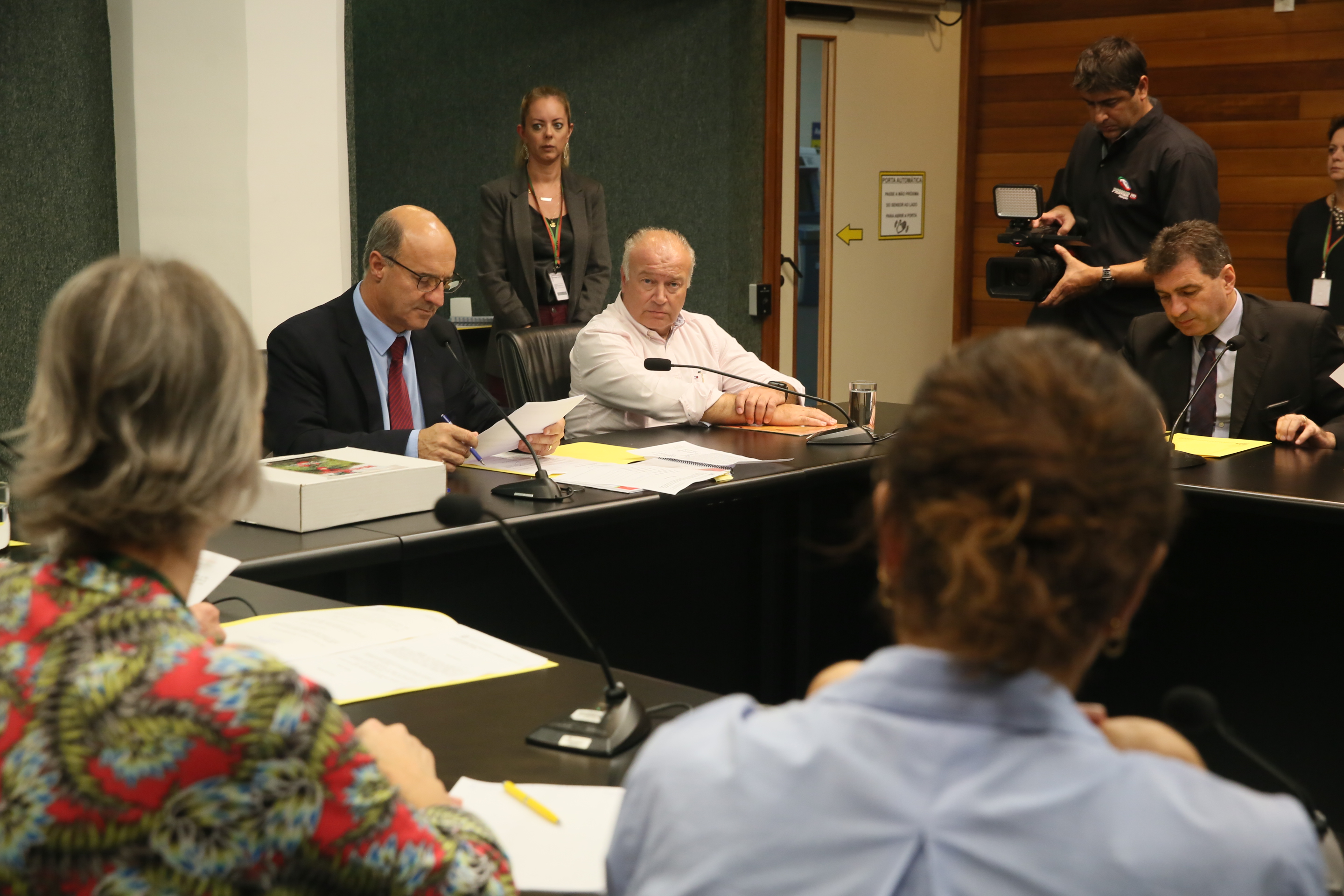 Comissão recebe o secretário de estado da Agricultura e da Pesca Ricardo de Gouvêa e a Presidente da Epagri Edilene Steinwandter para Informações das respectivas pastas.