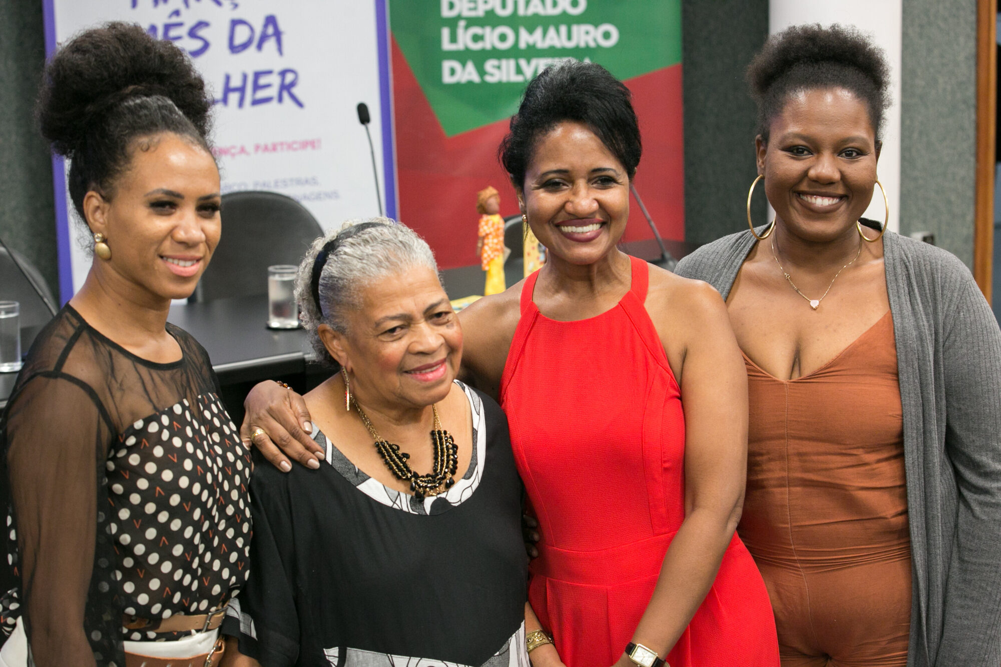 Palestra destaca importância da valorização da mulher negra