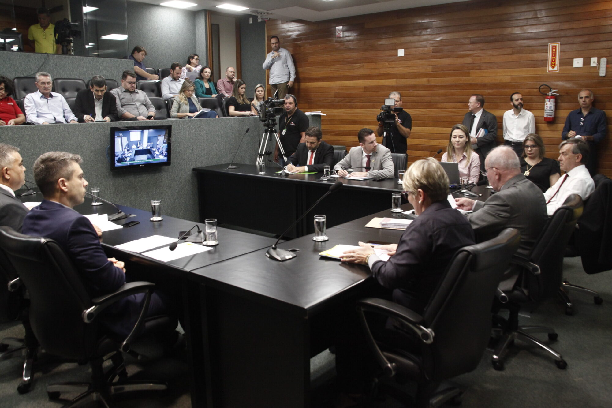 Piso salarial regional pode ser votado em Plenário na tarde desta quarta-feira