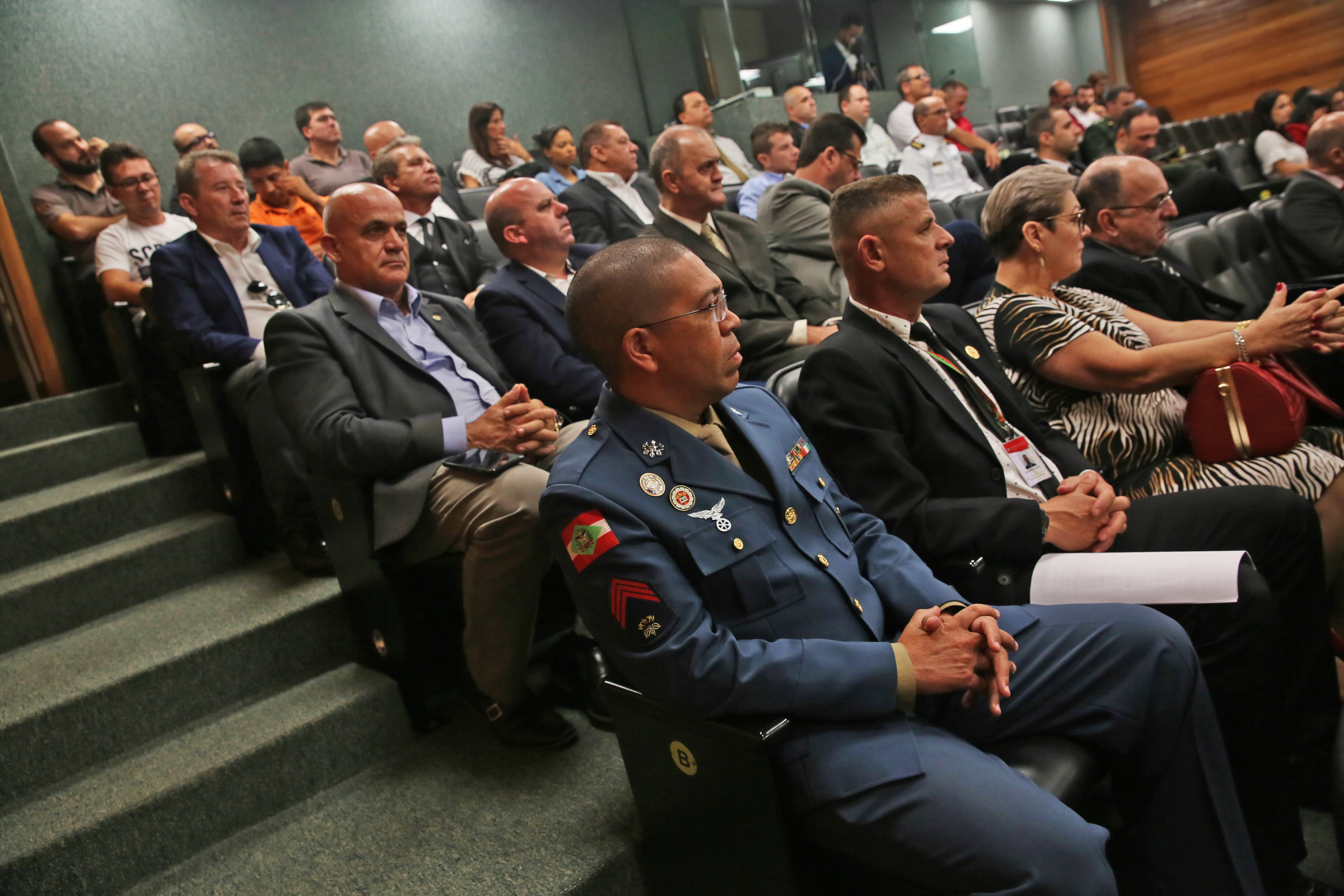 Frente Parlamentar em defesa das seguranças pública e privada.