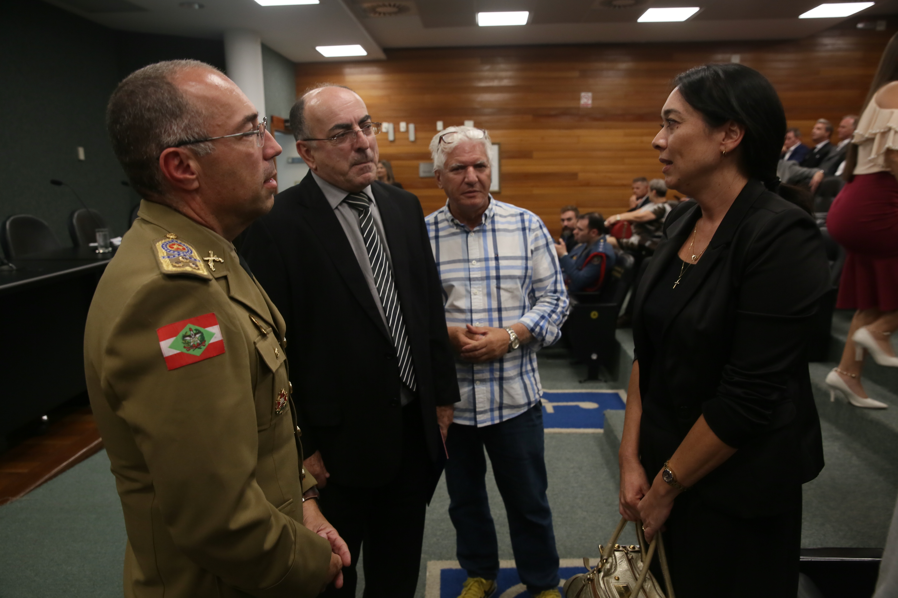 Frente Parlamentar em defesa das seguranças pública e privada.
