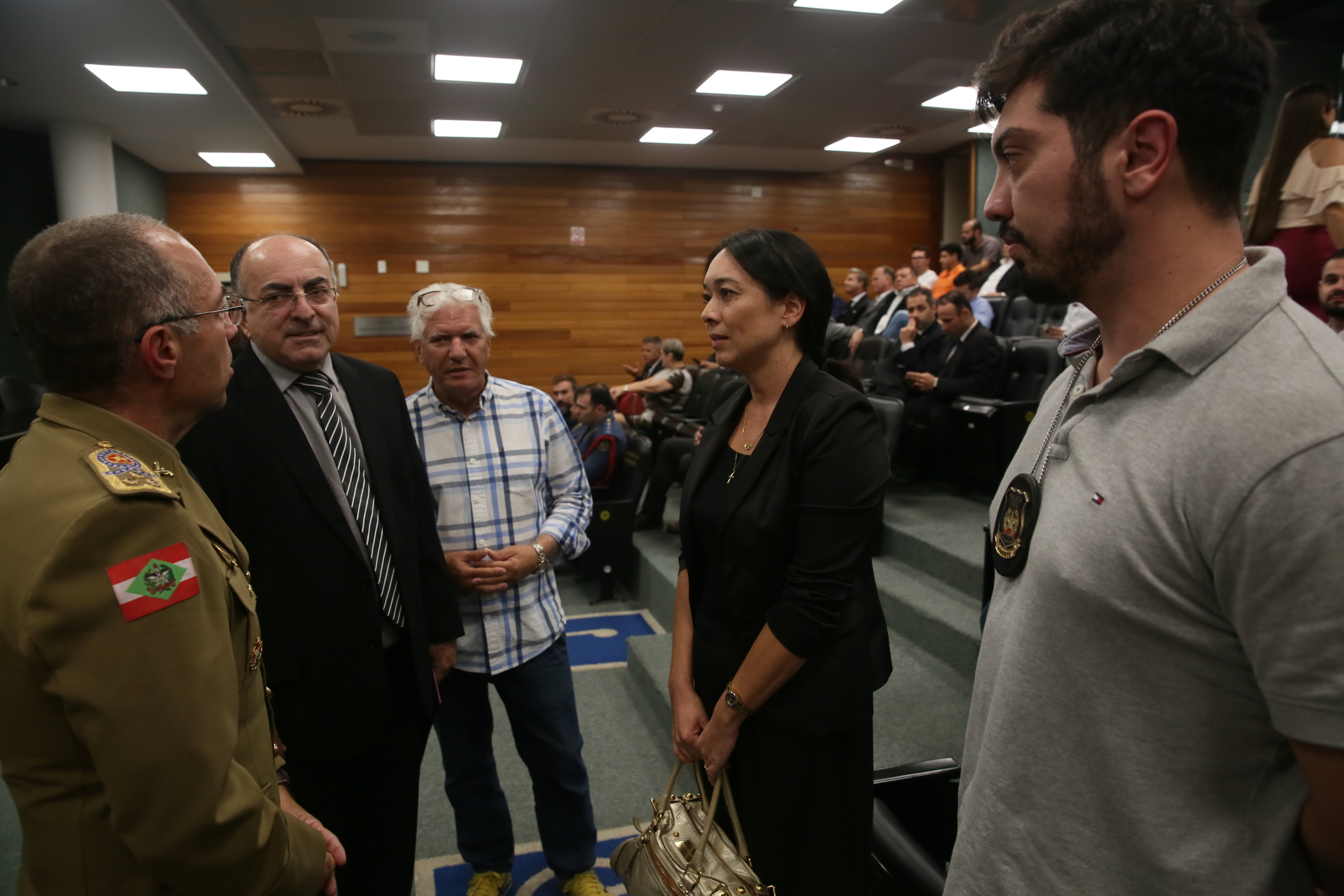 Frente Parlamentar em defesa das seguranças pública e privada.
