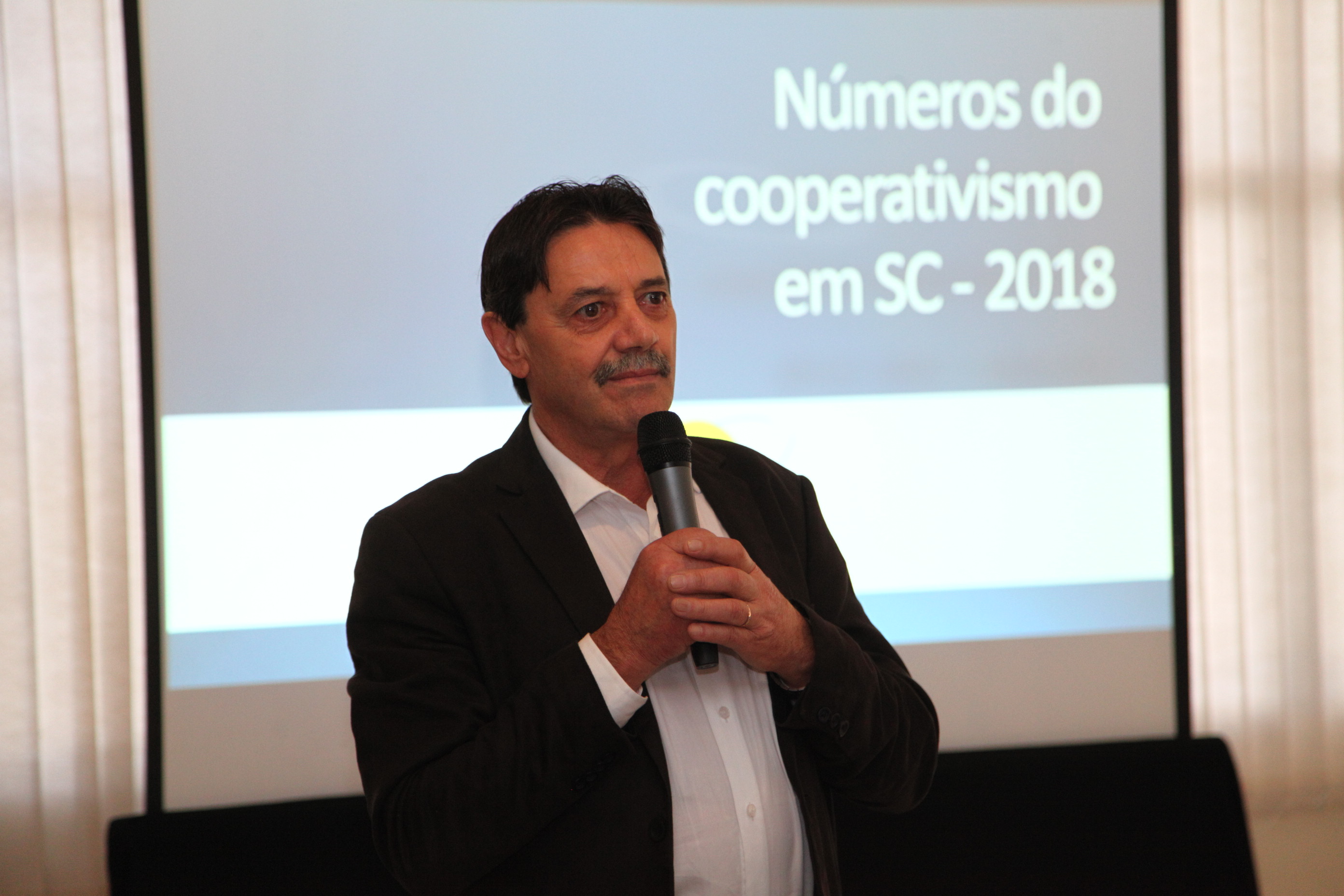 Osesc - Balanço do Cooperativismo Catarinense em 2018 - Luiz Vicente Suzin, presidente da Osesc