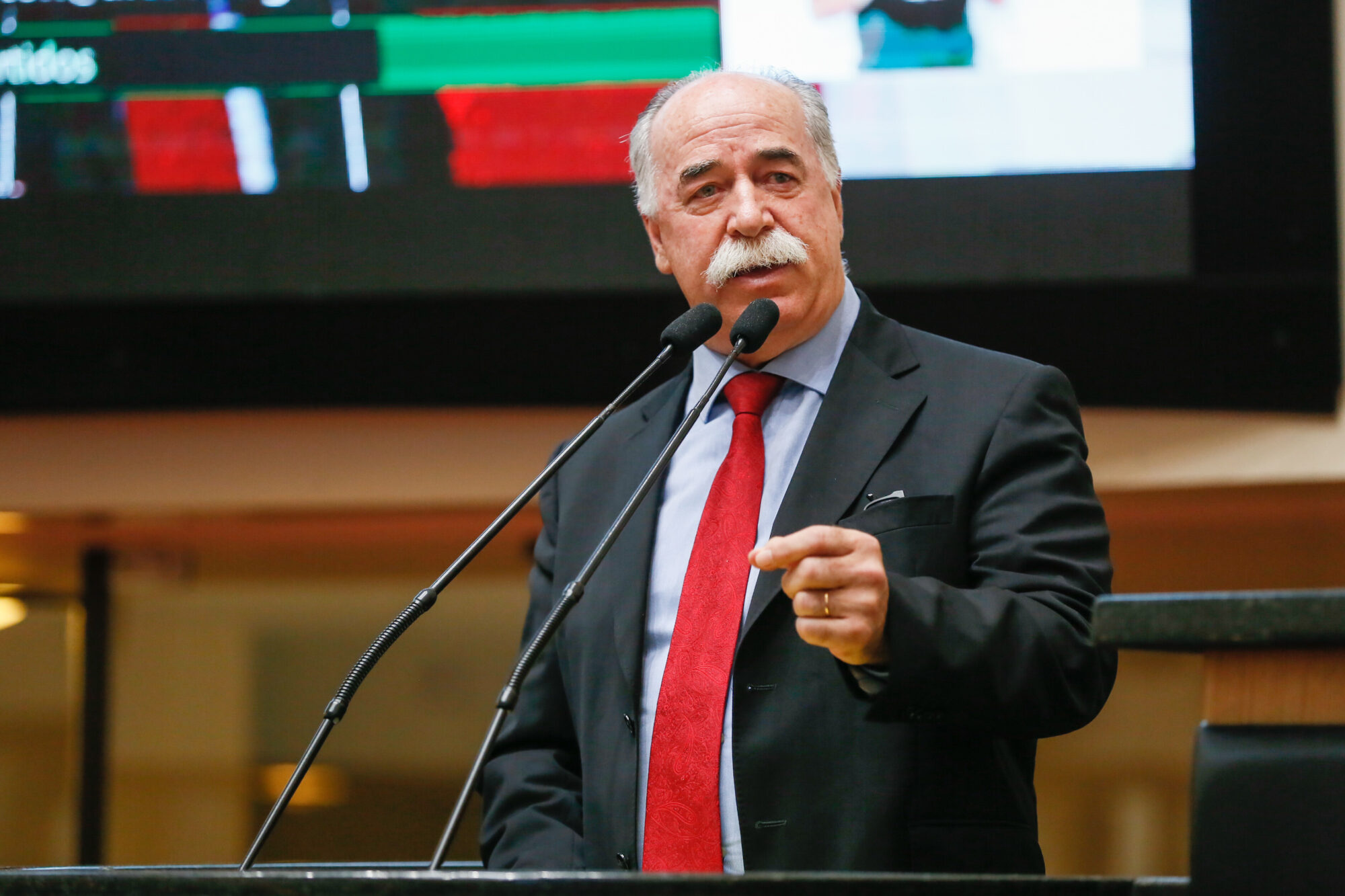 Deputado Romildo Titon