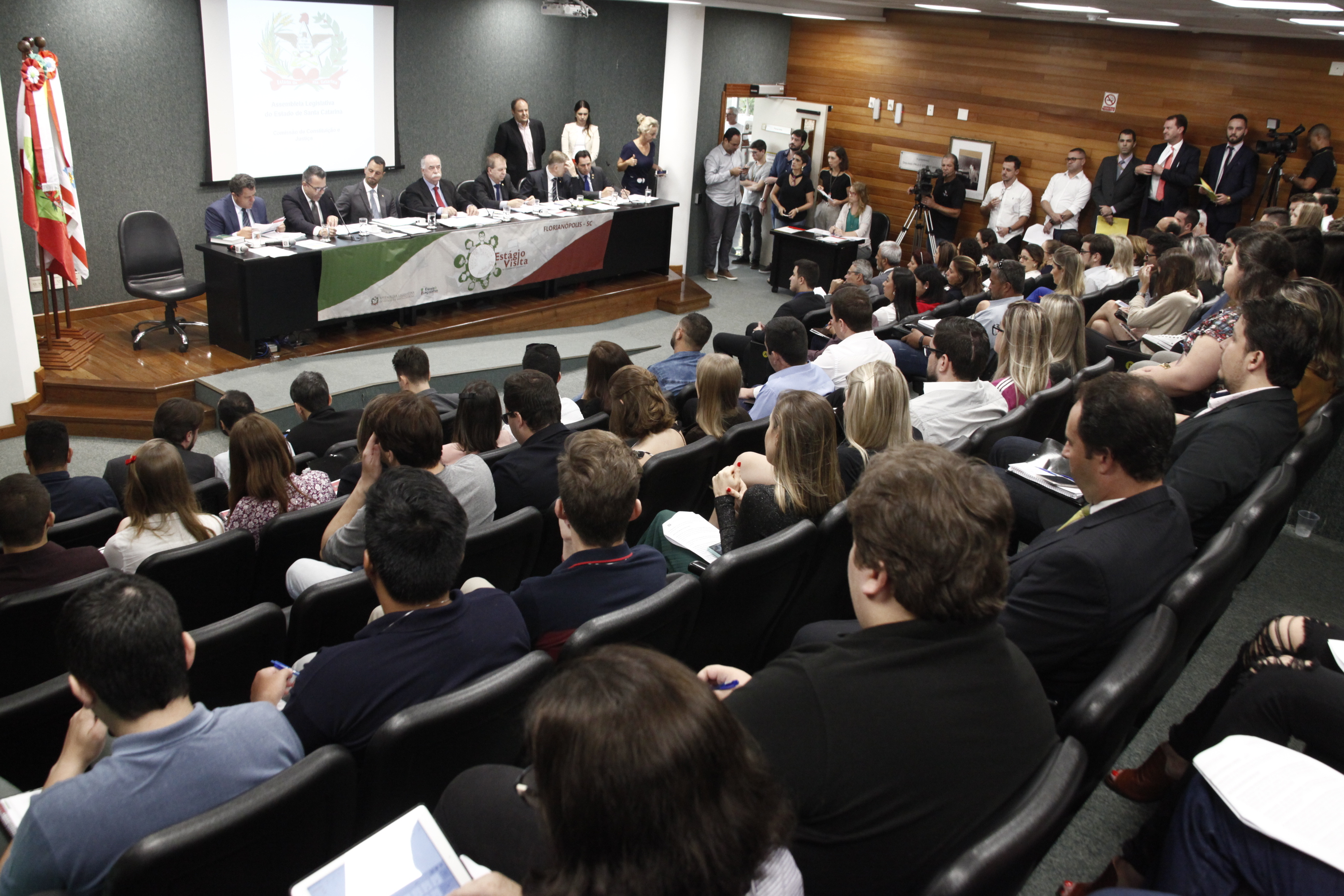 Comissão de Constituição e Justiça