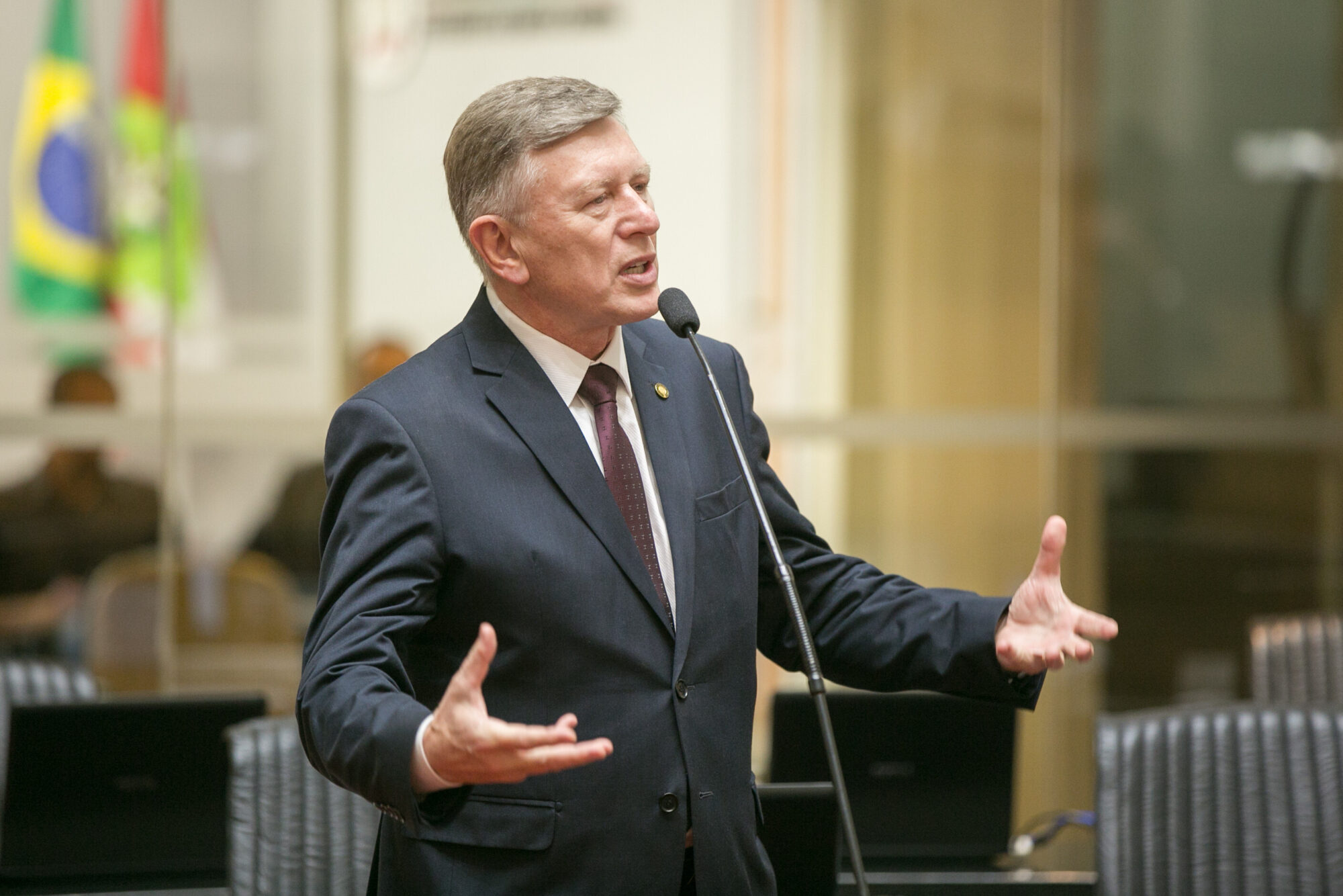 Deputado Milton Hobus