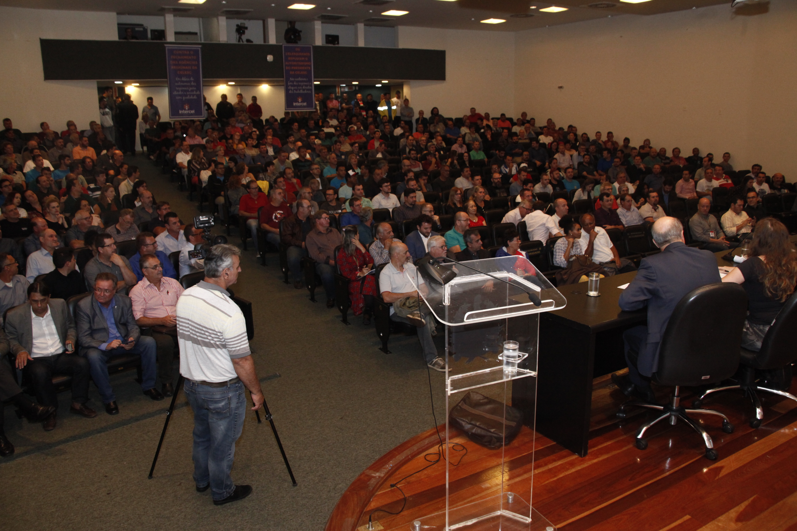 Audiência Pública - A Celesc Pública e a Nova Reestruturação.  Foto: Eduardo Guedes de Oliveira