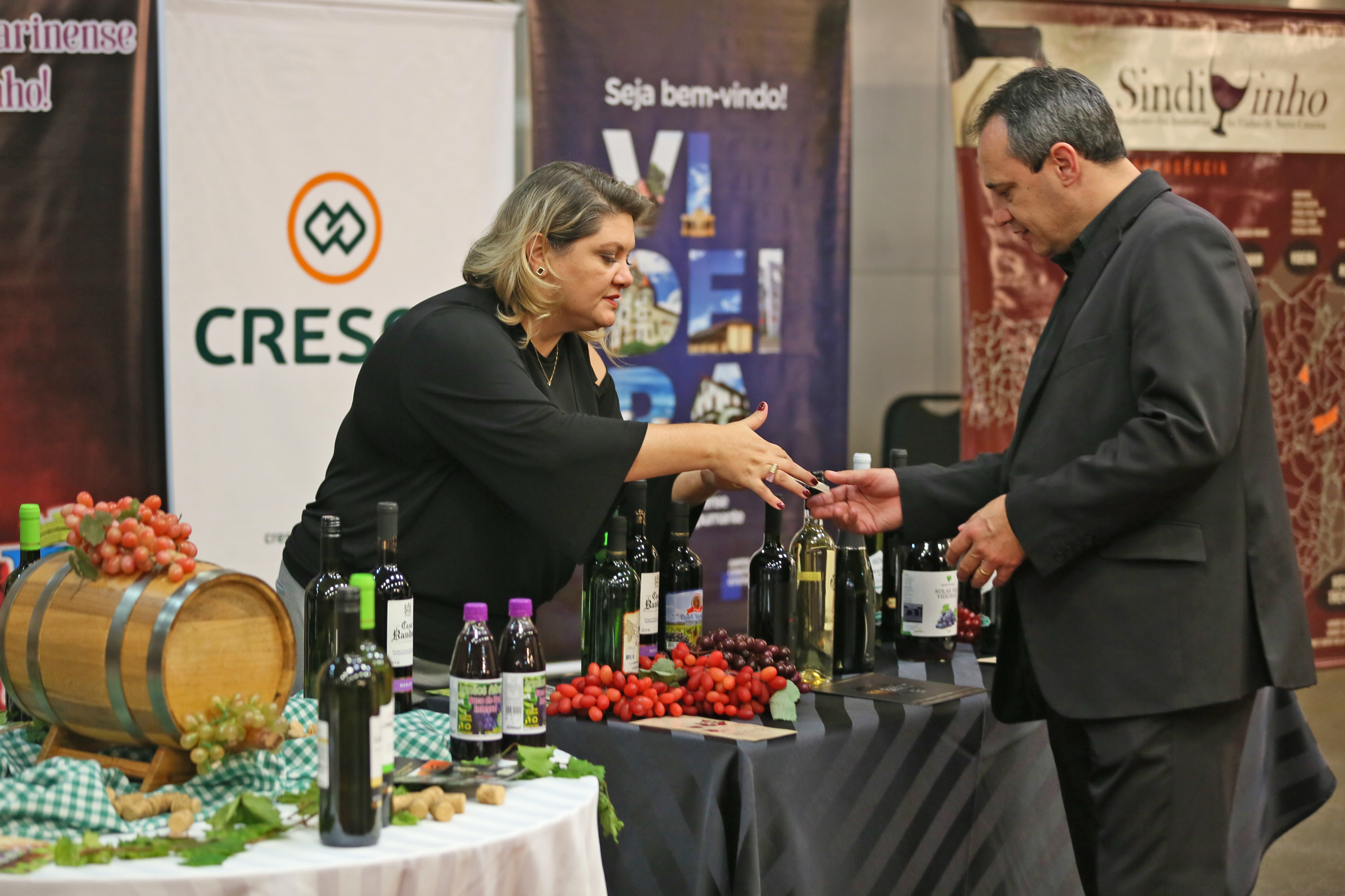 Oitava Mostra do Vinho Catarinense.