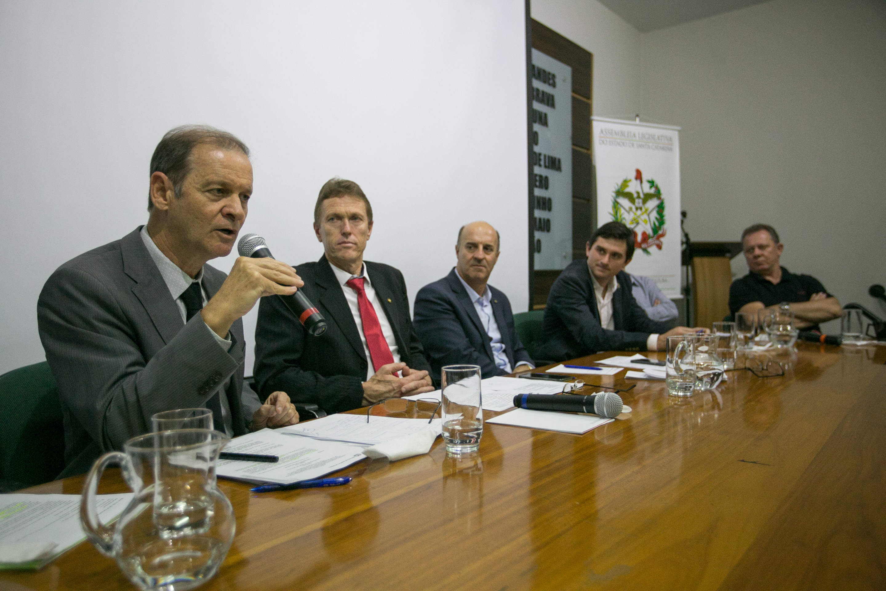 AUDIÊNCIA PÚBLICA - Impactos dos decretos do Governo do Estado nº 1860/18, 1867/18 e 9642/18