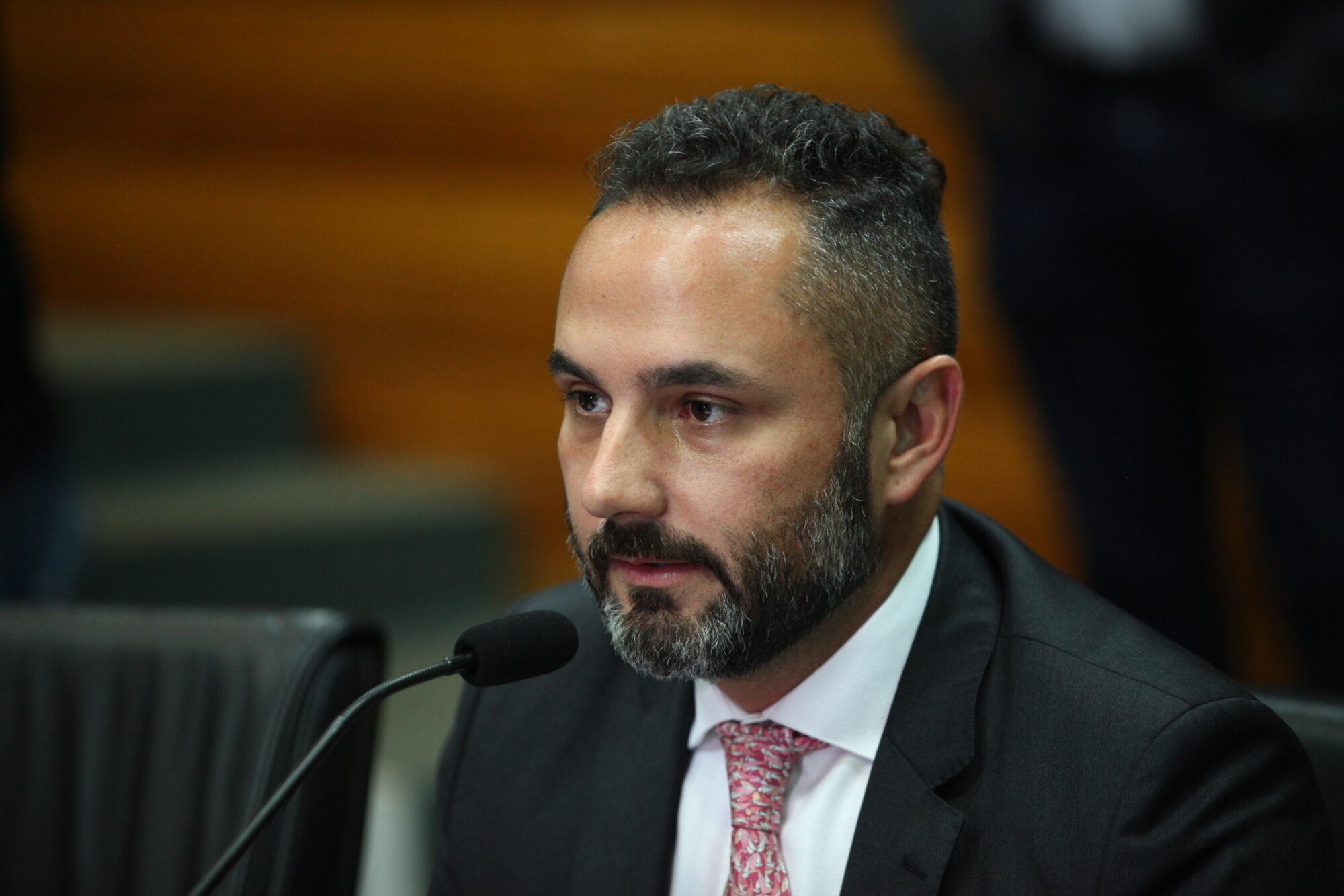 Reforma administrativa: governo quer criar três secretarias executivas