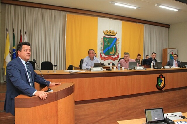 Deputado Ivan Naatz (PV) em palestra aos vereadores de Gaspar (Ivan Luchtemberg  Divulgação.