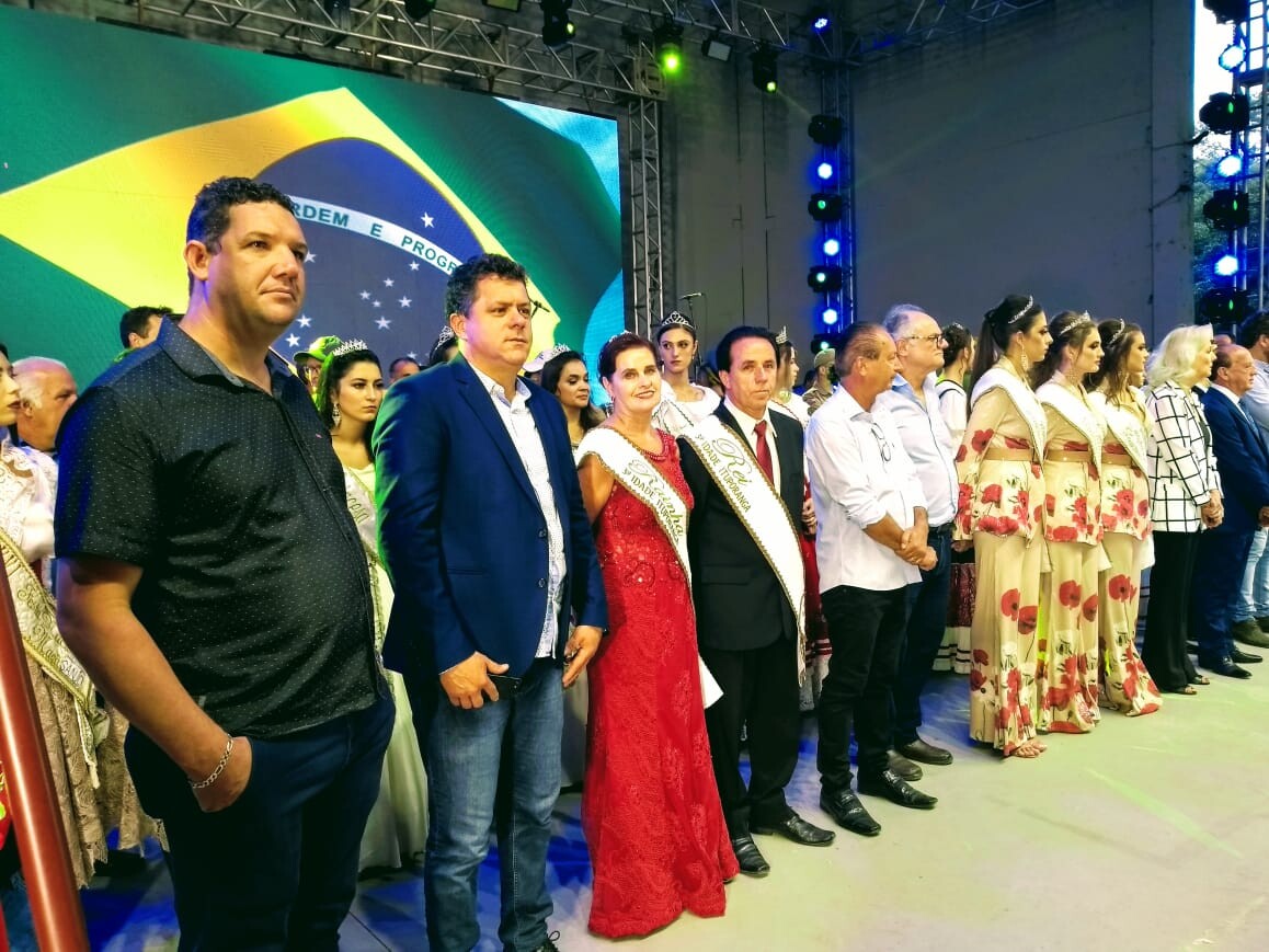 Deputado Ivan Naatz na abertura da festa em Ituporanga FOTO: Divulgação