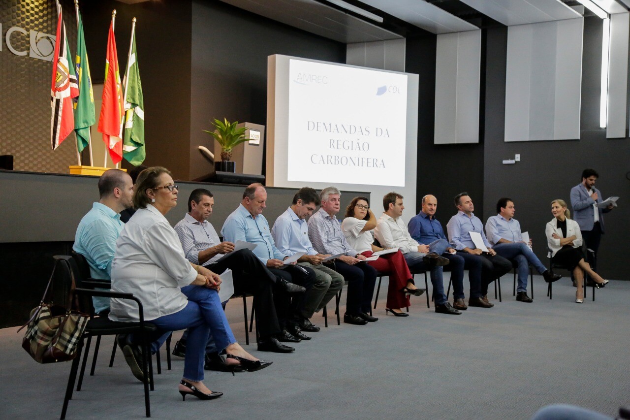 Prioridades de Criciúma e região são entregues aos deputados da Bancada do Sul