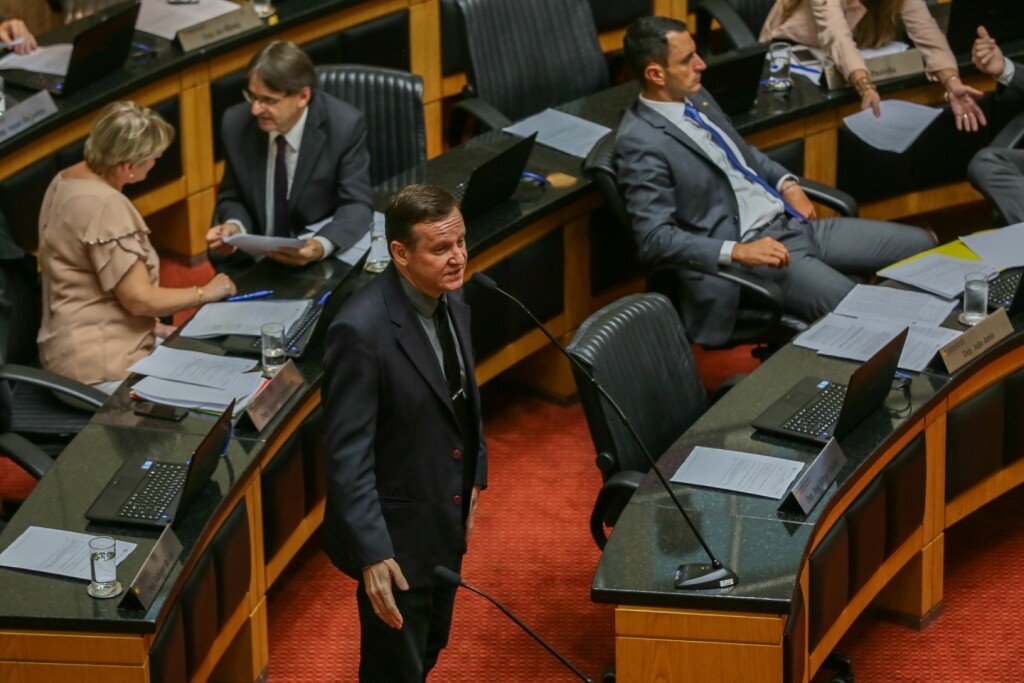 Deputado Miotto parabeniza o esforço para a aprovação do salário mínimo regional
