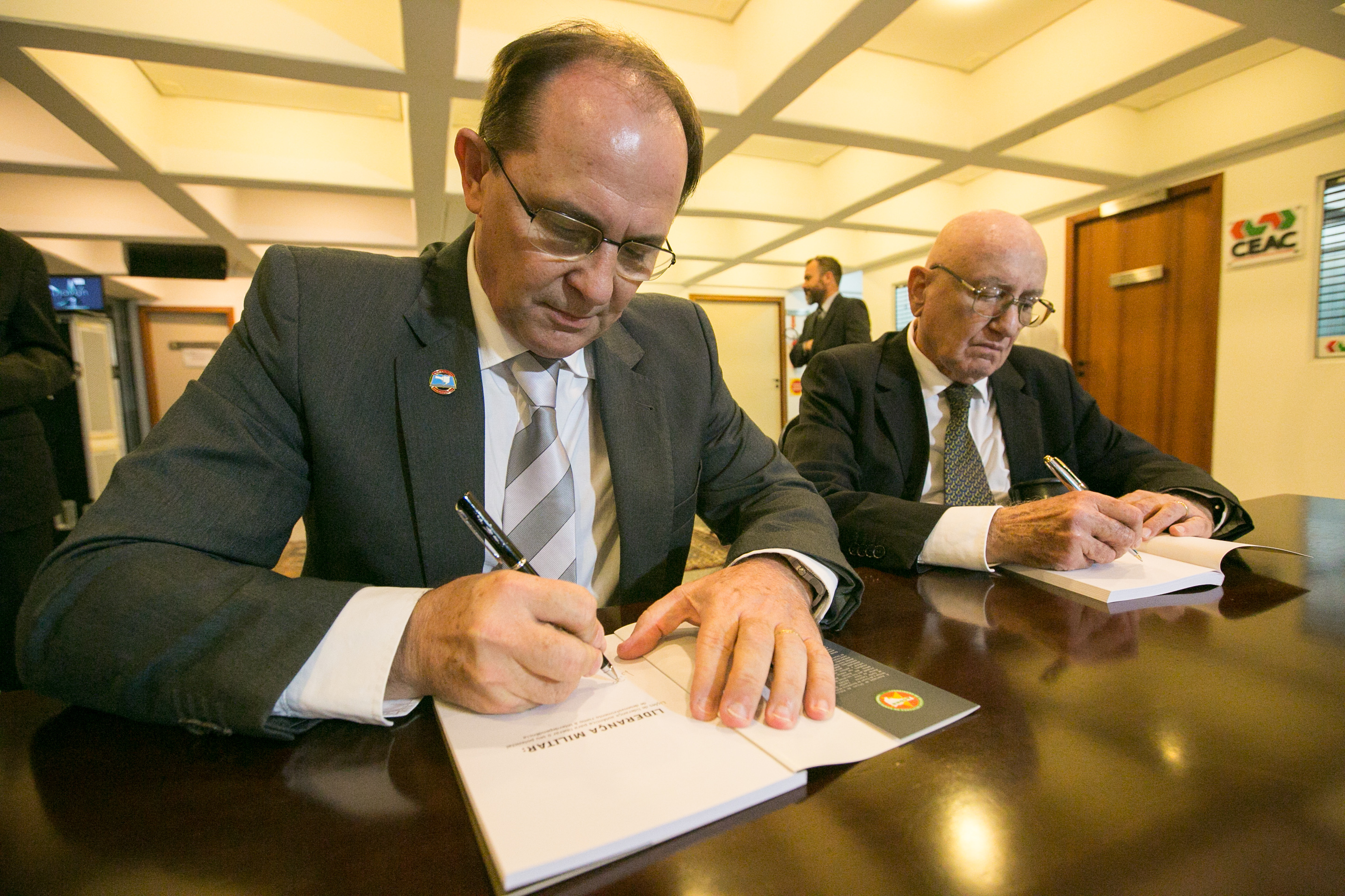 Lançamento Literário -  