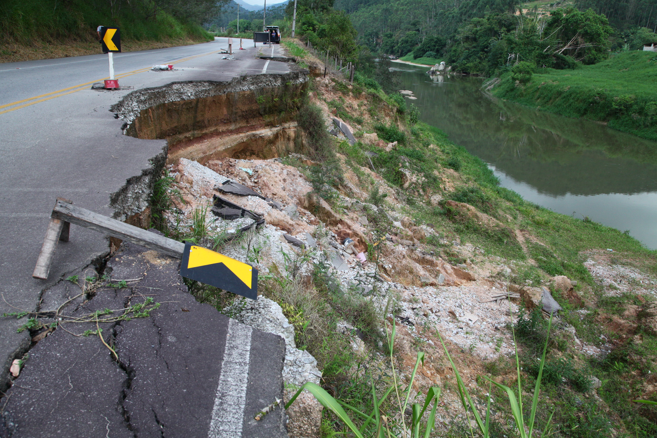 Audiência Pública sobre a Cratera na Rodovia SC 108 em São João Batista