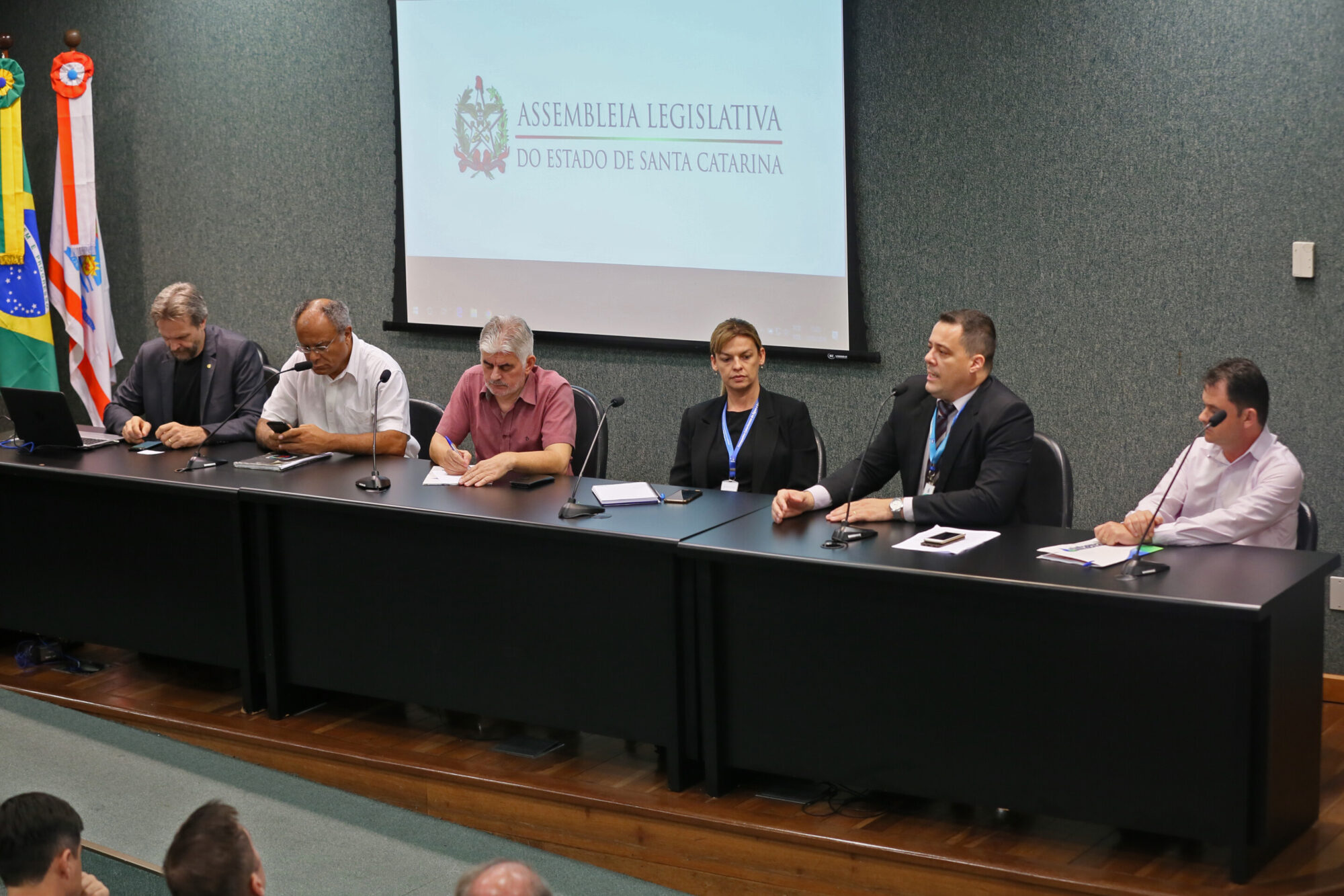 Alesc sedia Dia Nacional de Mobilização contra a MP que privatiza saneamento