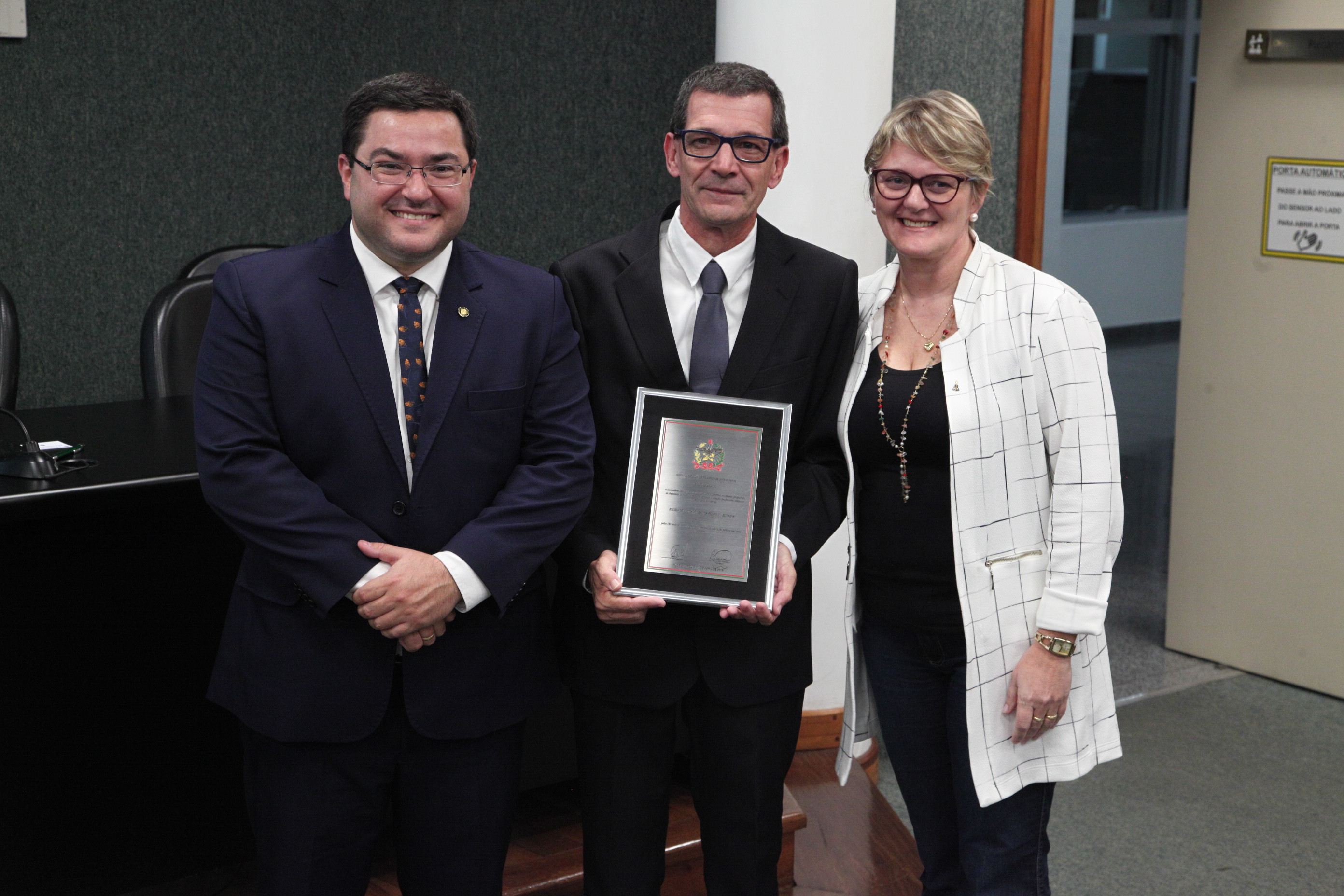 Homenagem a Escola Dom Pedro II, de Blumenau/SC