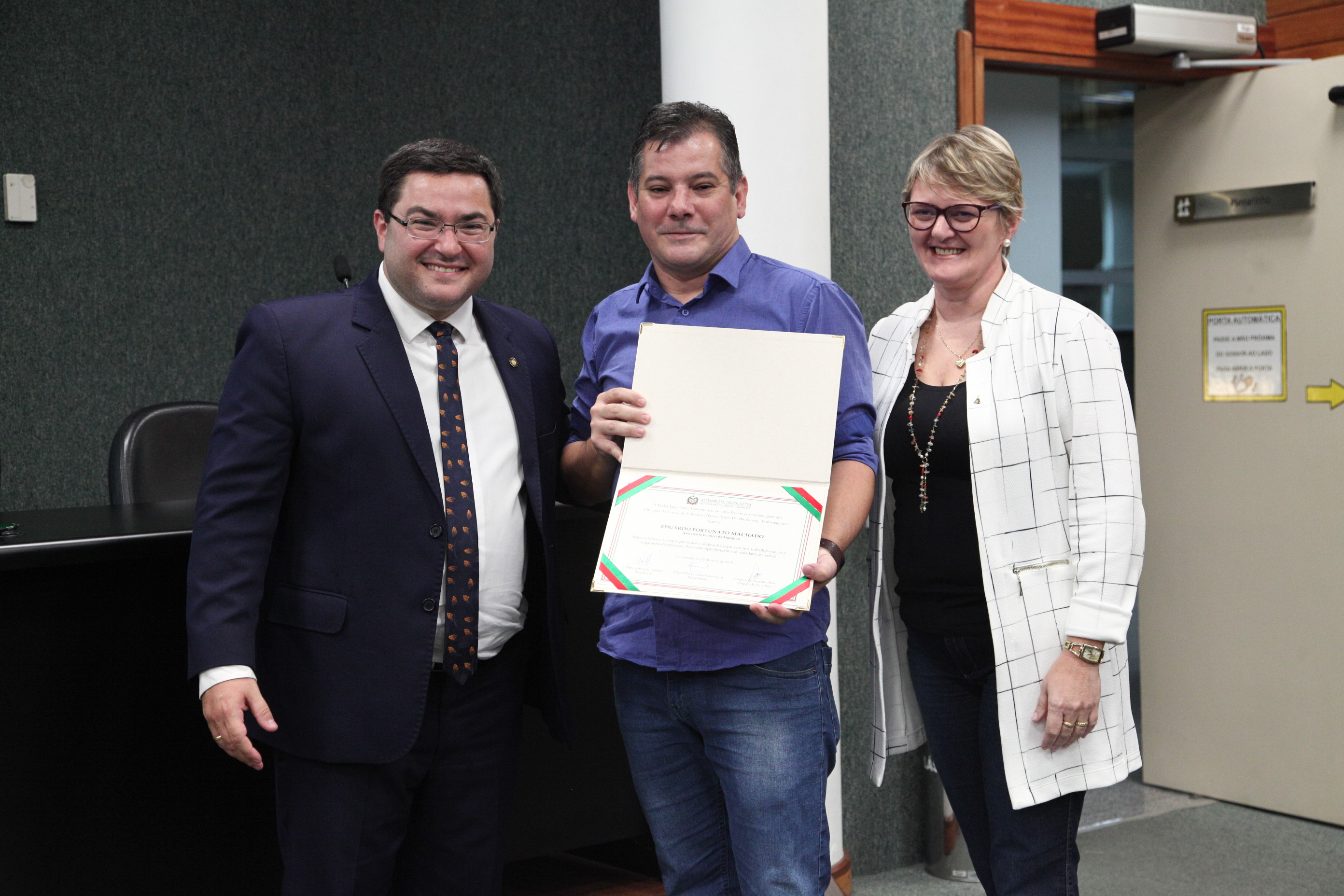 Homenagem a Escola Dom Pedro II, de Blumenau/SC