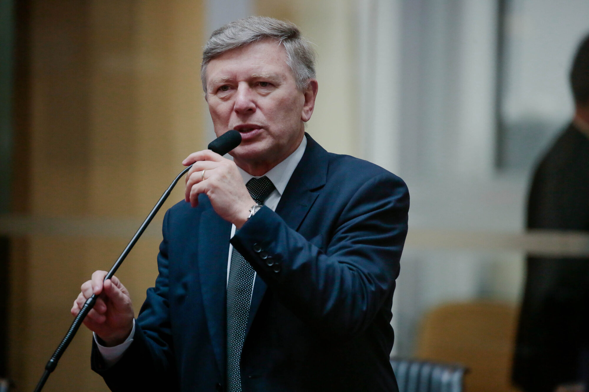 Deputado Milton Hobus.