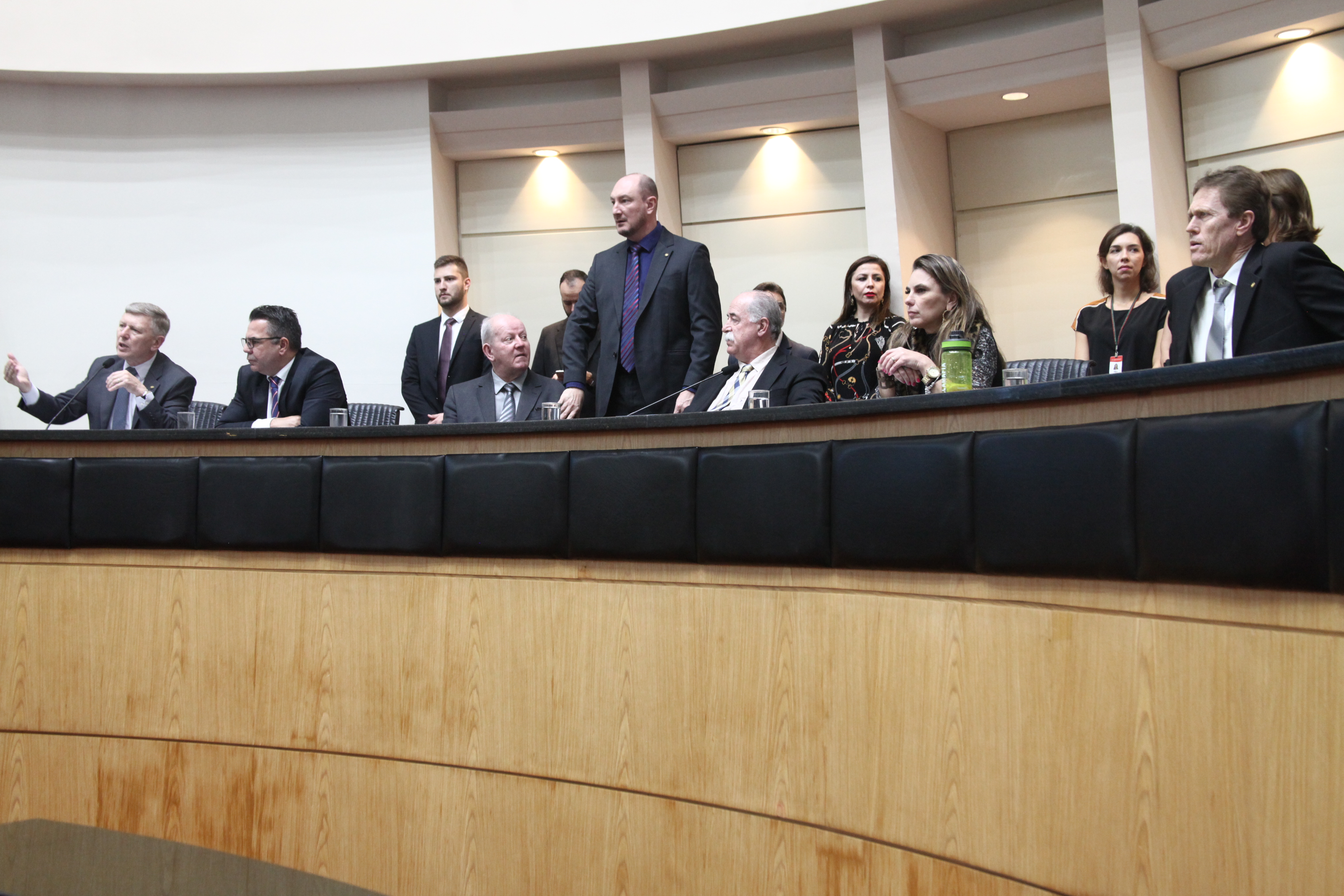 Reunião  Conjunta_ Constituição e Justiça _Finanças e Tributação _ Trabalho  Relatório Final _
