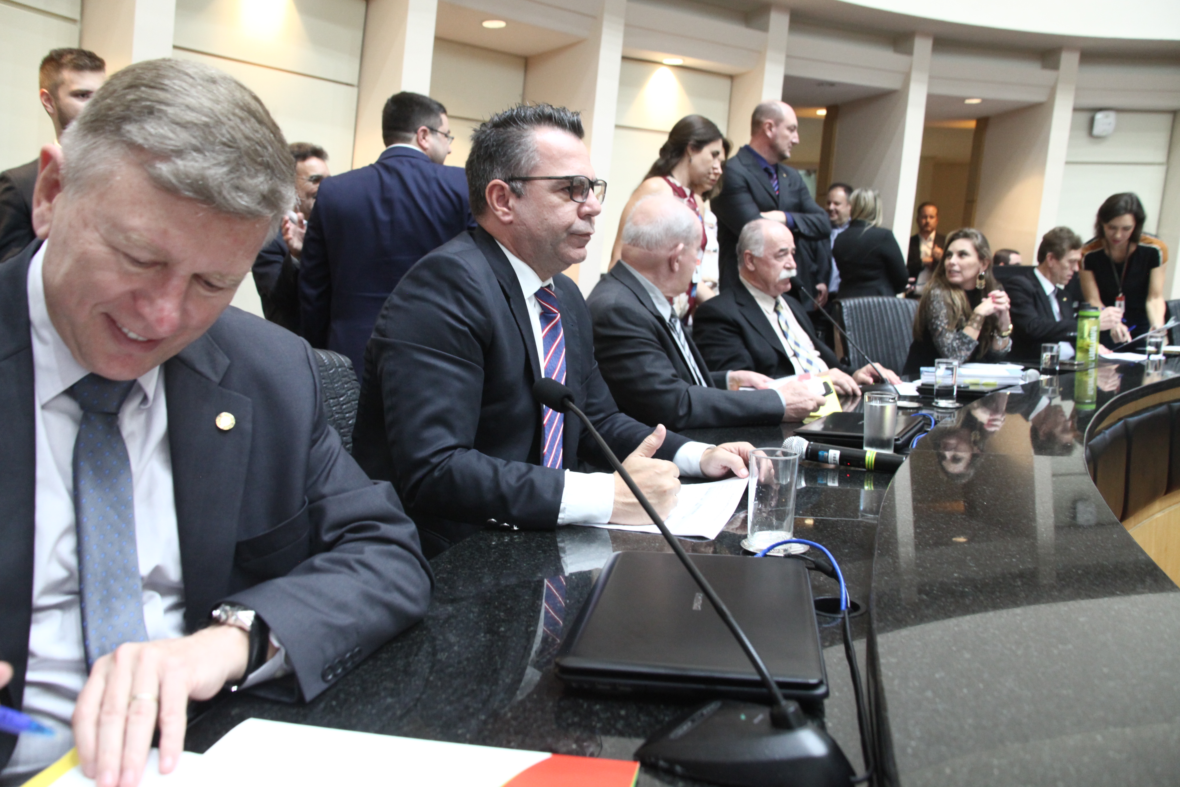 Reunião  Conjunta_ Constituição e Justiça _Finanças e Tributação _ Trabalho  Relatório Final _