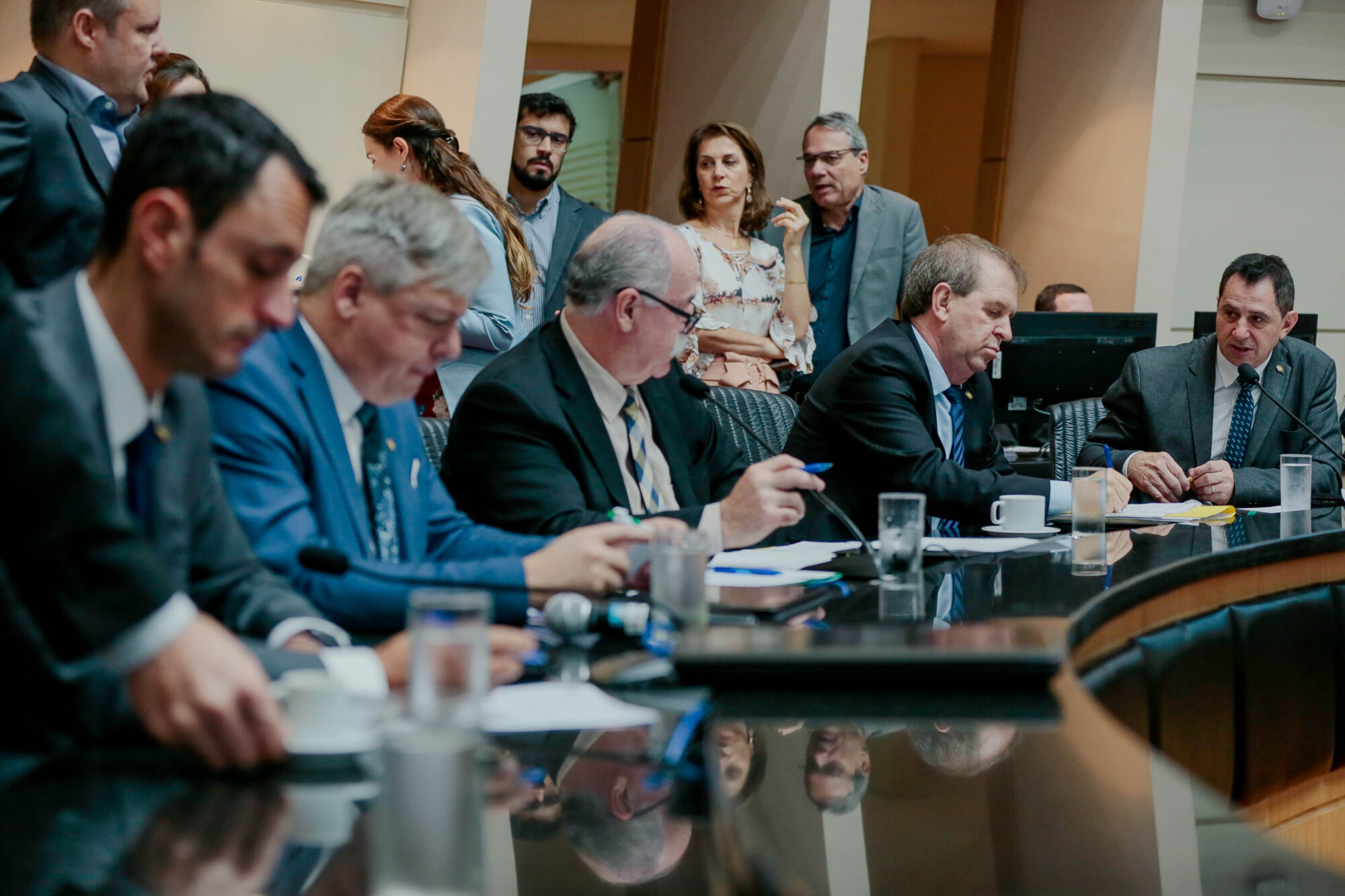Comissão de Constituição e Justiça aprova mais cinco projetos