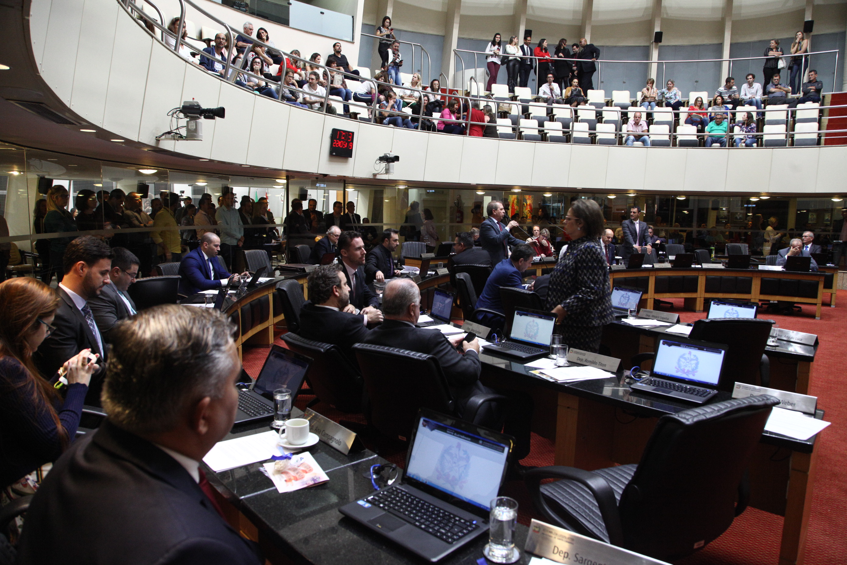 Sessão Plenária em 22/05/2019