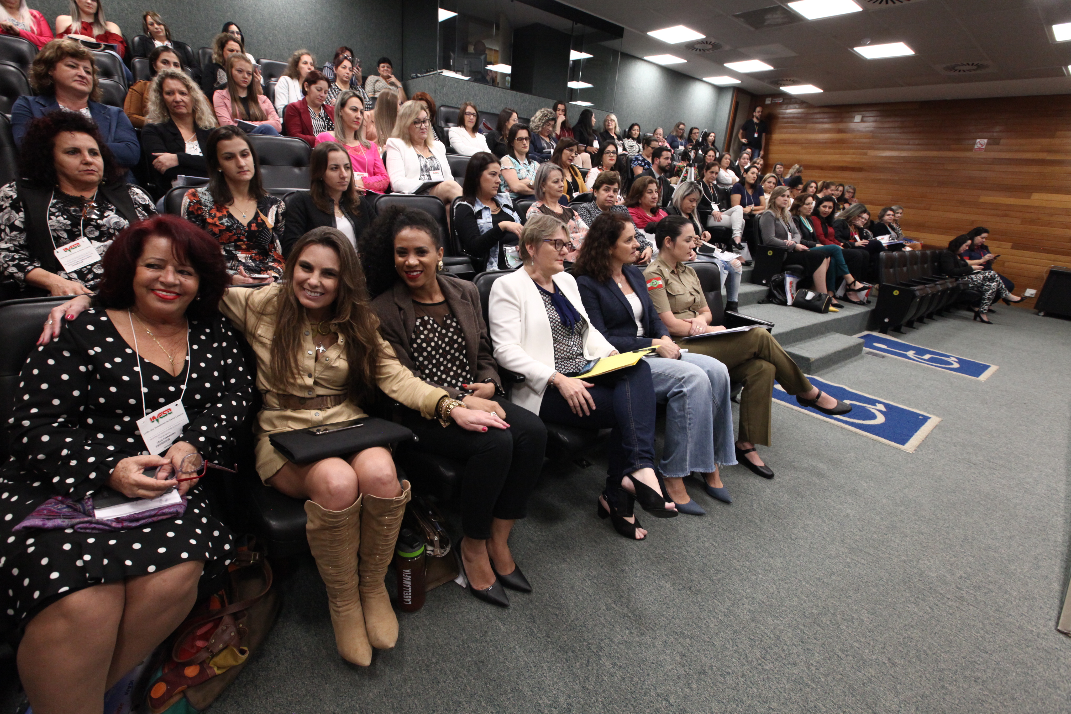 Encontro Estadual das Mulheres Parlamentares de Santa Catarina com ( UVESC )