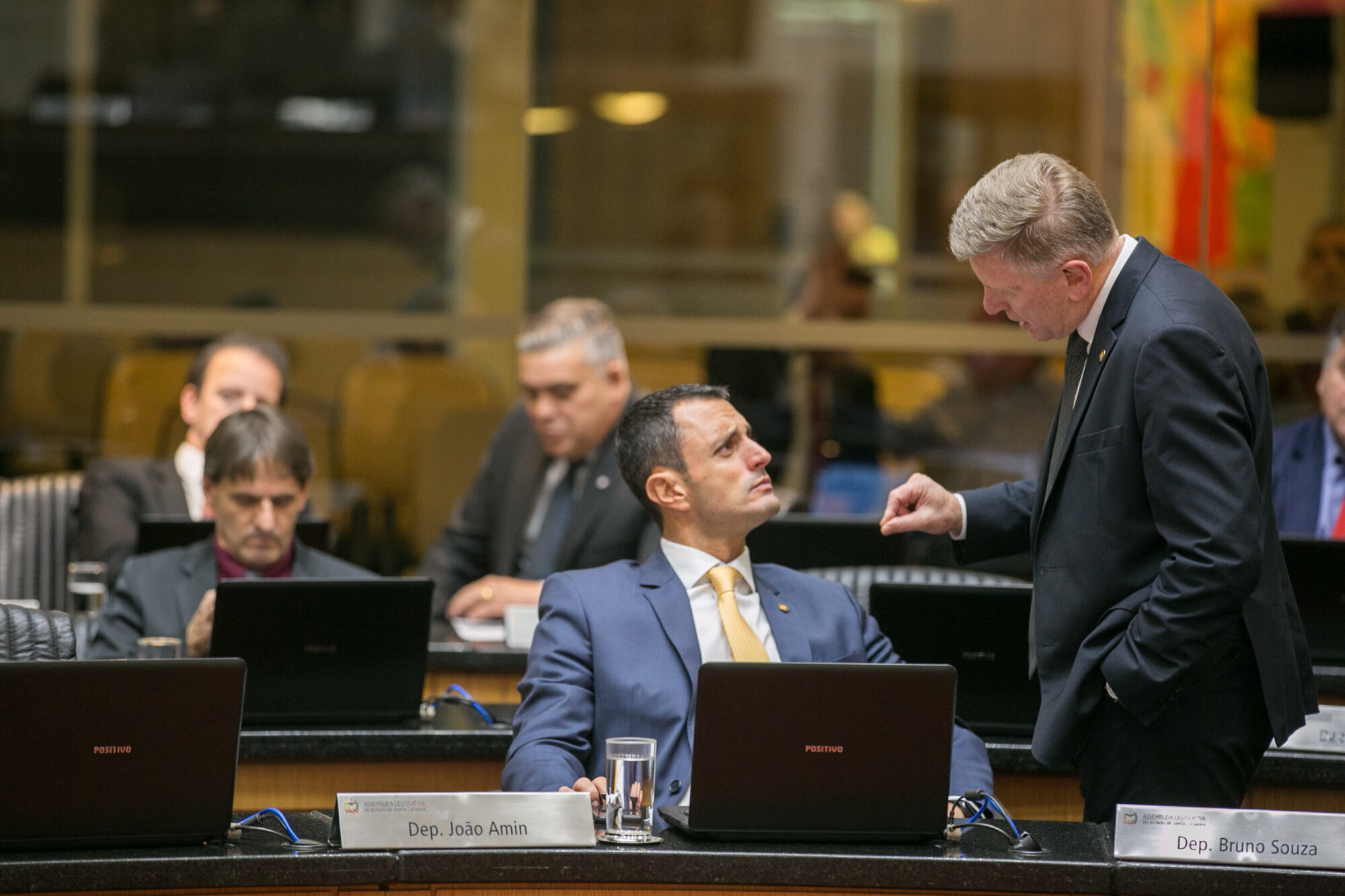 Plenário aprova projeto sobre cobrança de ICMS para bens digitais
