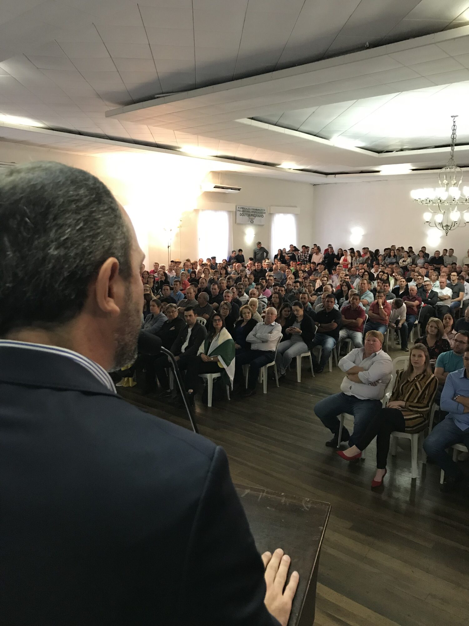 Deputado Laércio Schuster na audiência em Ibirama