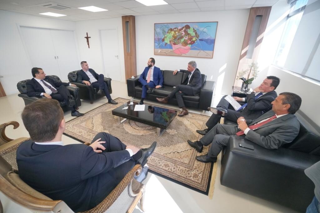 Presidente da Assembleia propõe fundo para quitar dívidas da Saúde