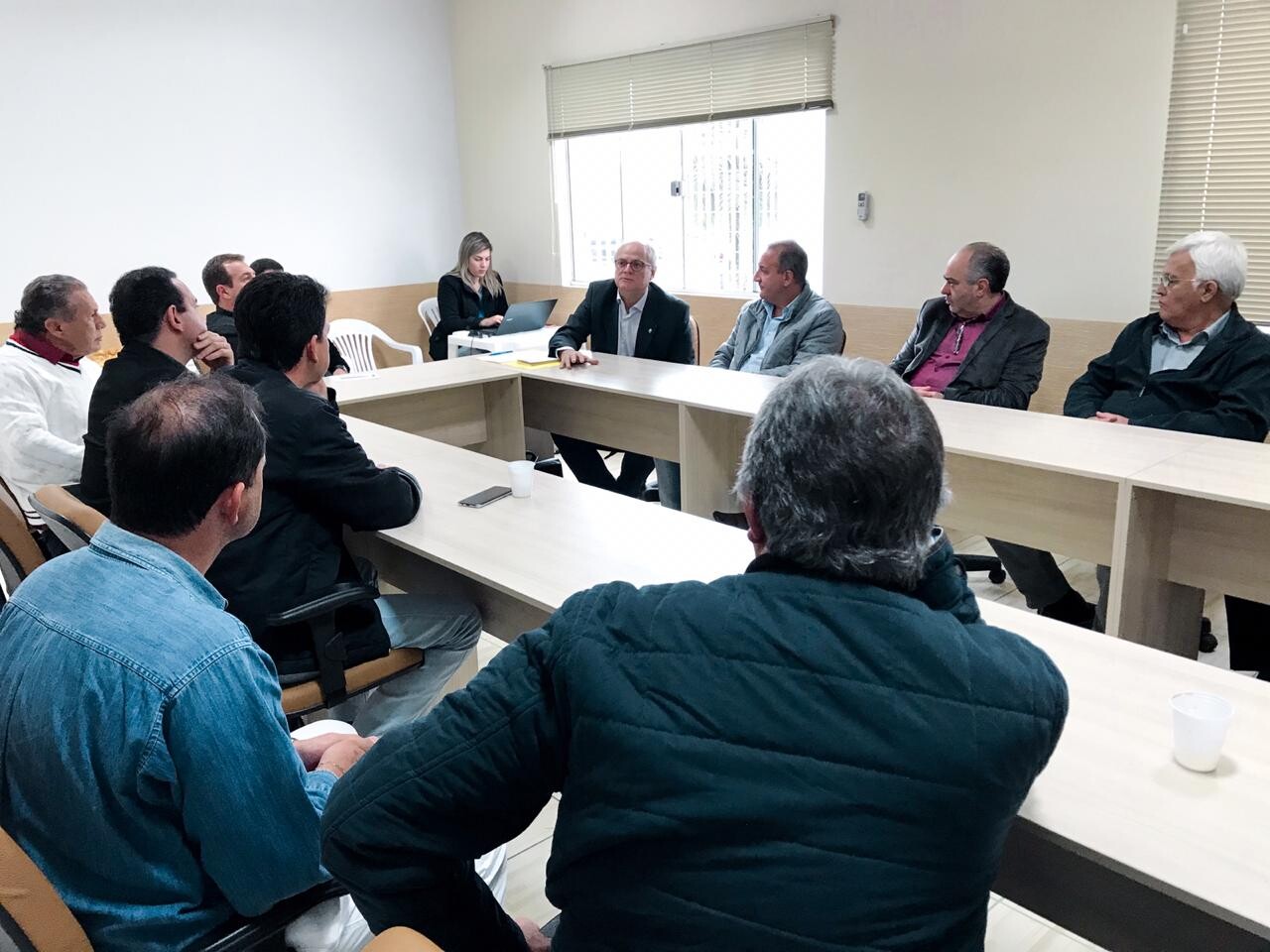 Deputado Dr. Vicente na reunião da Amplanorte, em Mafra