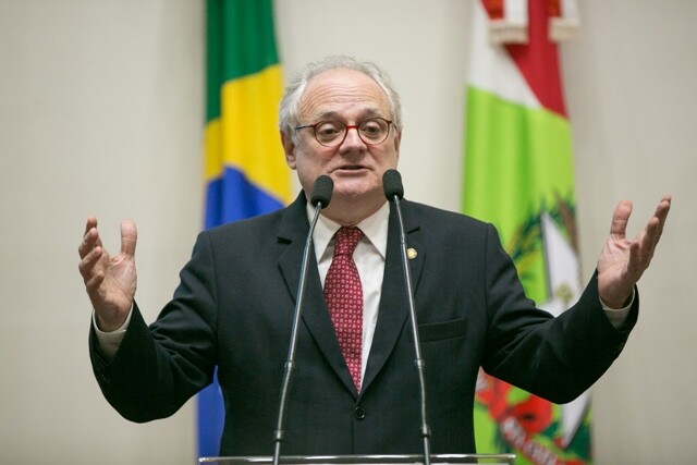 Deputado Dr. Vicente Caropreso.