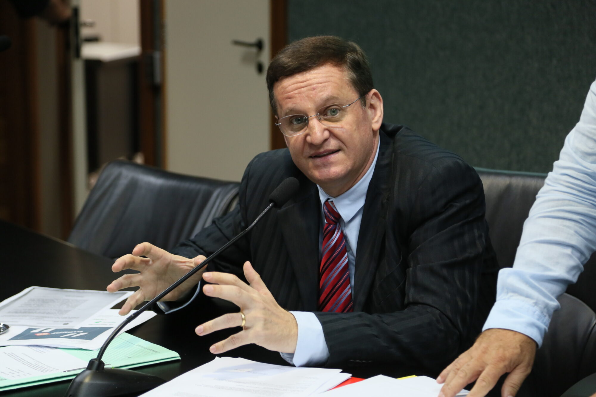 Deputado Miotto une esforços para liberação do cultivo comercial de macroalga FOTO: Assessoria deputado Jair Miotto