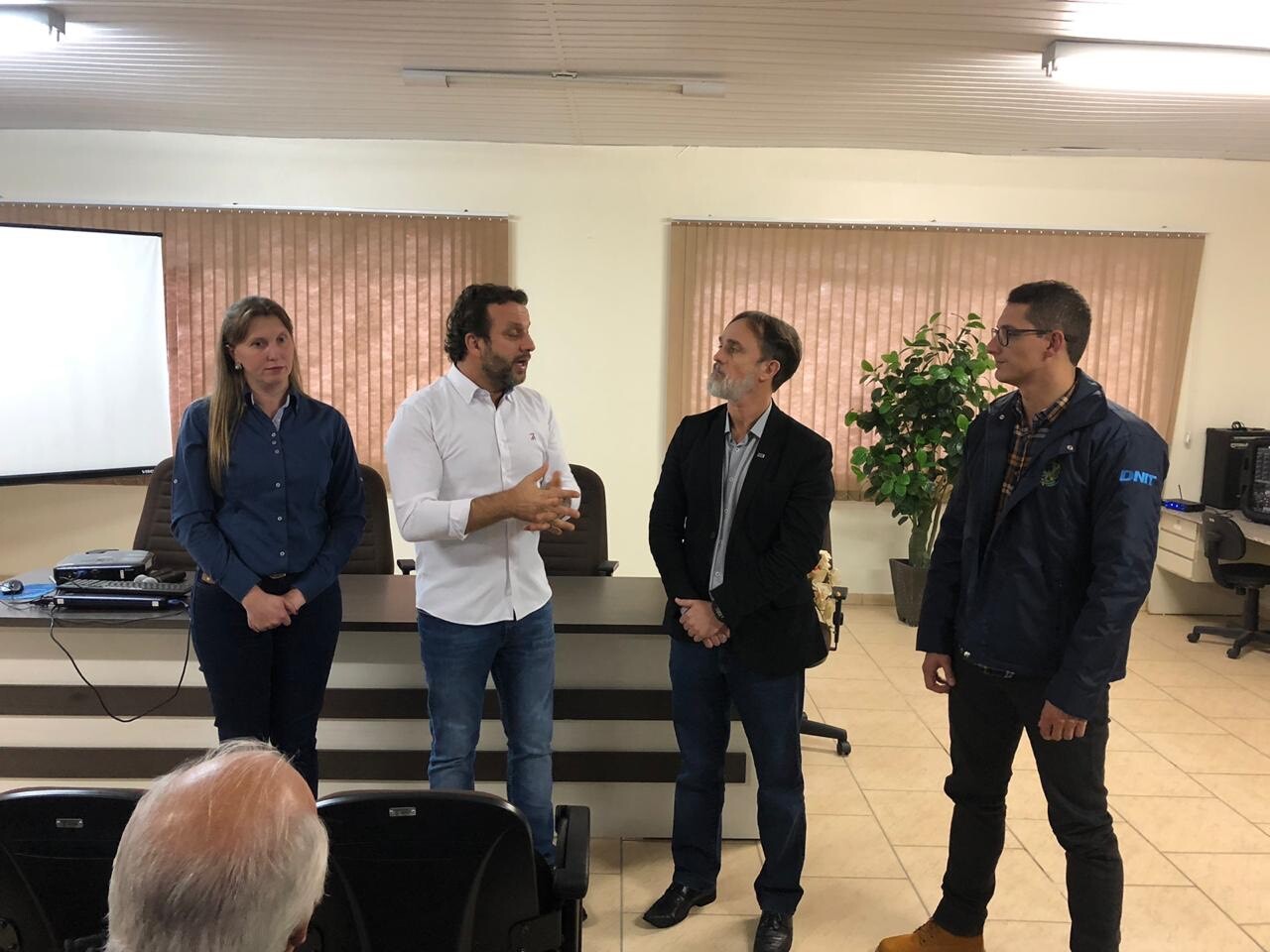 Deputado Jerry Comper em reunião no DNIT