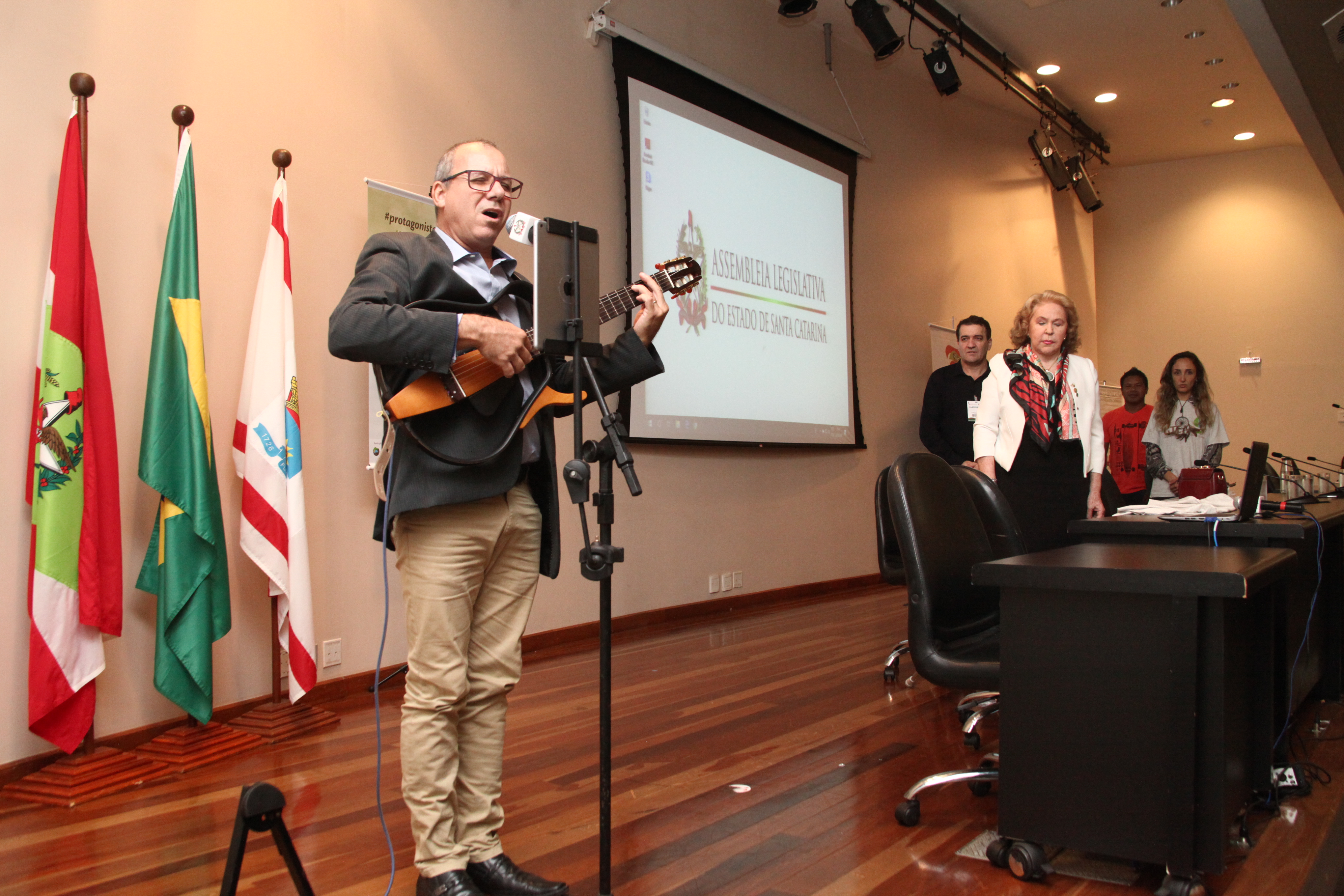 X Seminário de Educação Ambiental Cultura Indigena Sobre o Processo Educativo