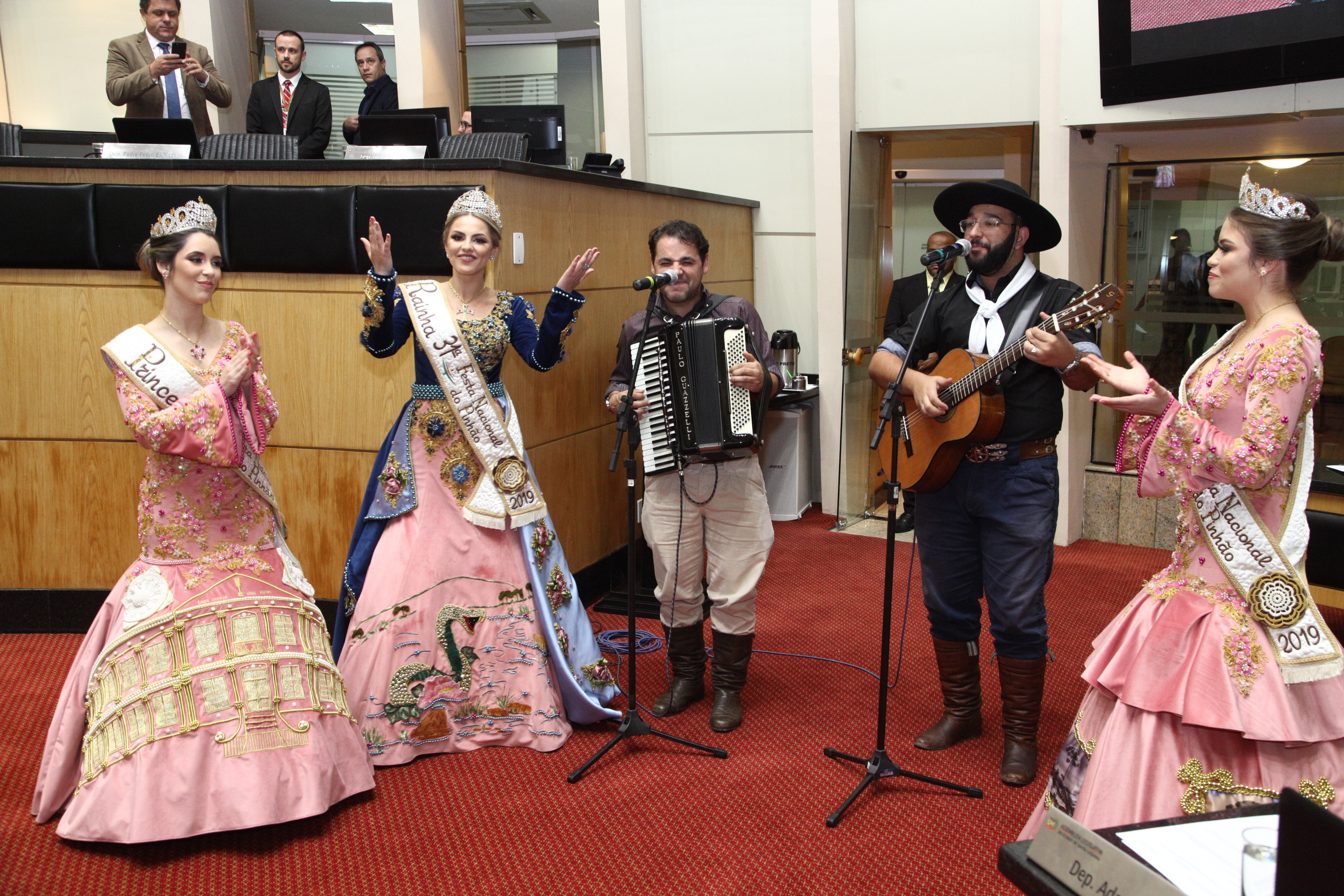Lançamento da 31ª Festa do Pinhão. Mais fotos em:   https://bit.ly/2WMoeDb